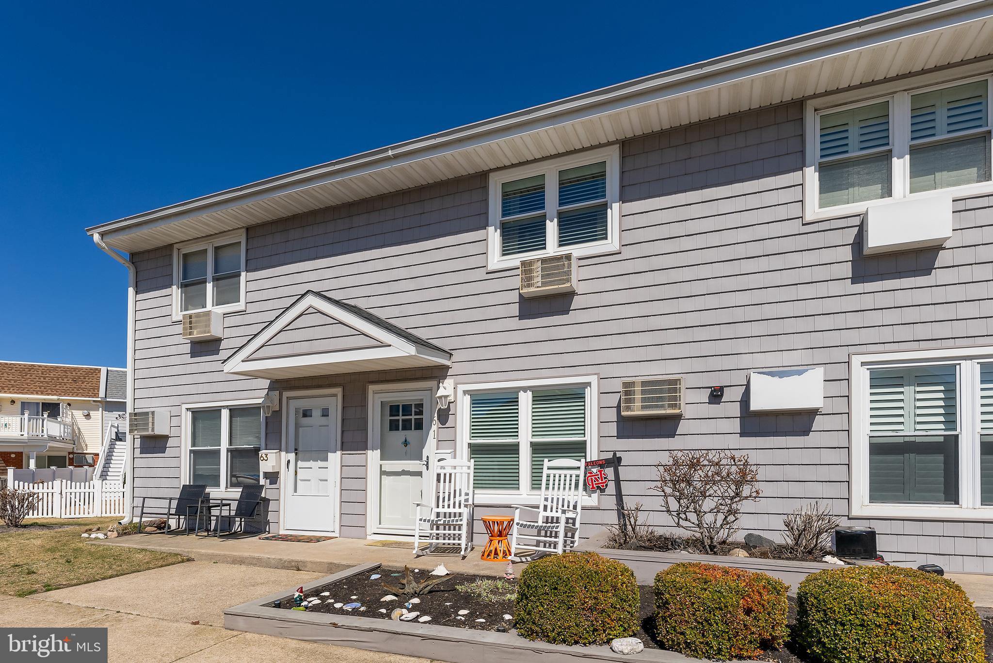 61 ANGLESEA DRIVE