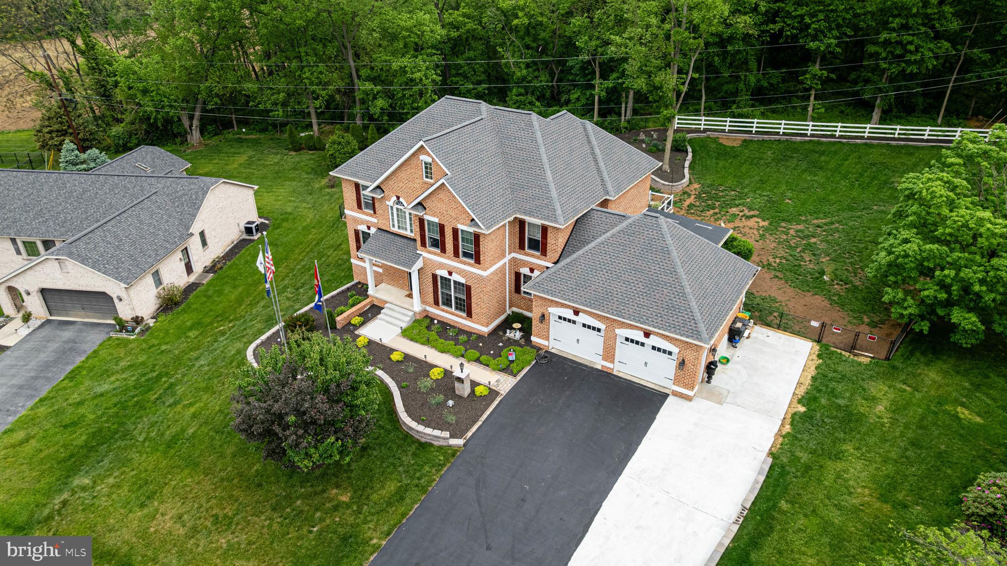 10738 APPLE TREE LANE