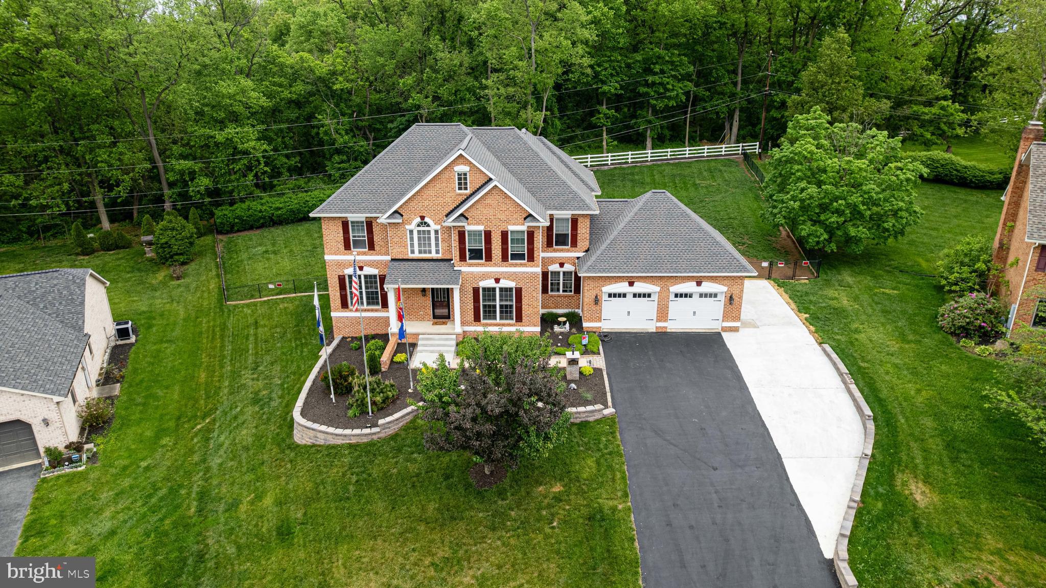 10738 APPLE TREE LANE