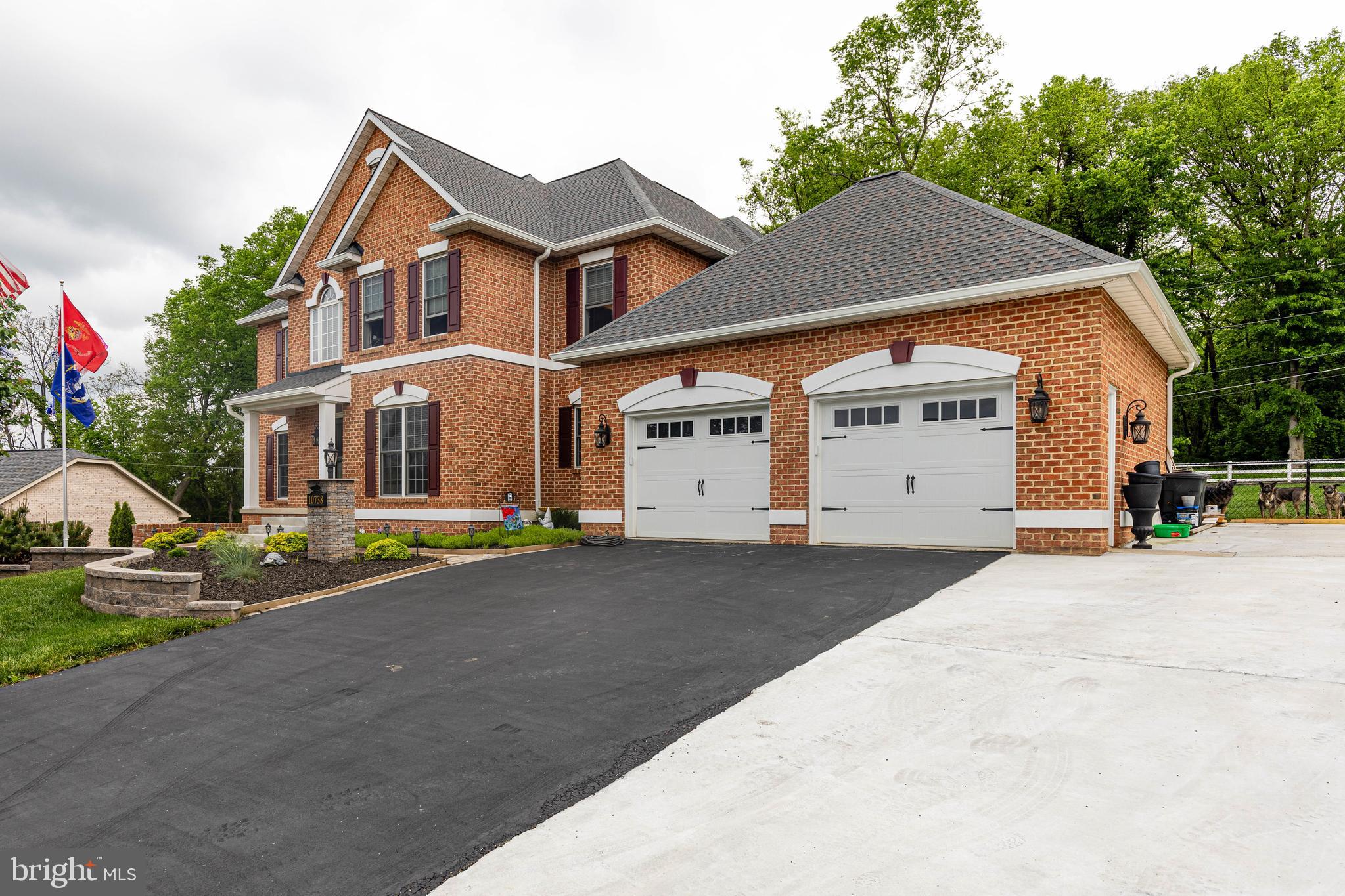 10738 APPLE TREE LANE