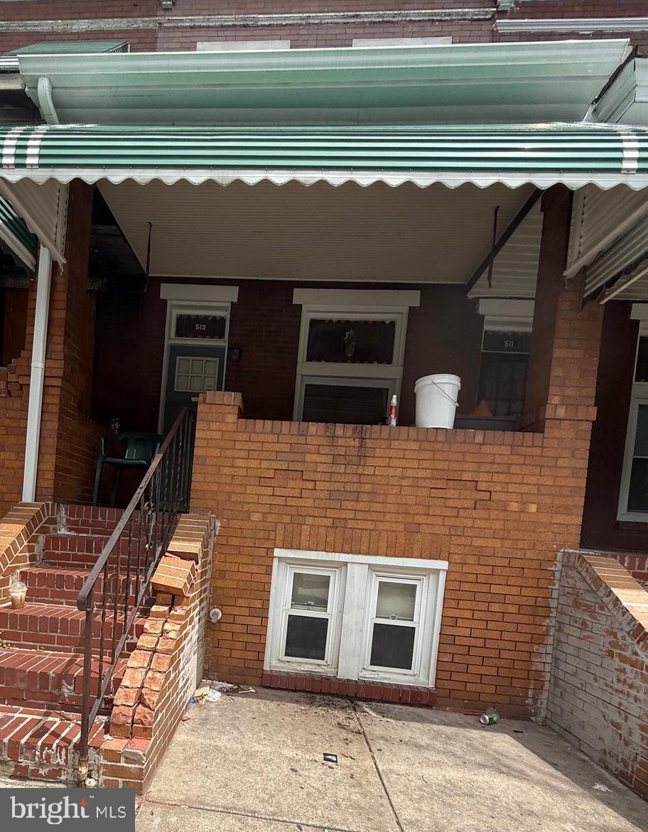 Looking for your next rental or flip in East Baltimore? This solid 3-bedroom, 1.5-bath home is priced to move at $90,000 and is positioned in an actively revitalizing block — perfect for an investor looking for fast upside.
✅ Title work already completed by Eastern Title
✅ Cash buyers only – Seller is ready for a quick close
✅ Tenant-occupied but set to be vacated this week – currently rented slightly under market rate
✅ Surrounded by ongoing investment – property to the left is under renovation, property to the right is occupied, and multiple homes across the street are actively being rehabbed
✅ Great potential for a 4 bedroom 2 full bathroom layout as the basement has a room framed and drywalled with a window and closet to allow for a 4th bedroom as well as space to extend the half bath.
📍 Located near Patterson Park, Johns Hopkins, and commuter routes and highways – high rental demand and strong appreciation potential.
All showings must be accompanied by the listing agent.
Sold strictly as-is. Don’t miss this one – schedule your showing and submit your offer today!