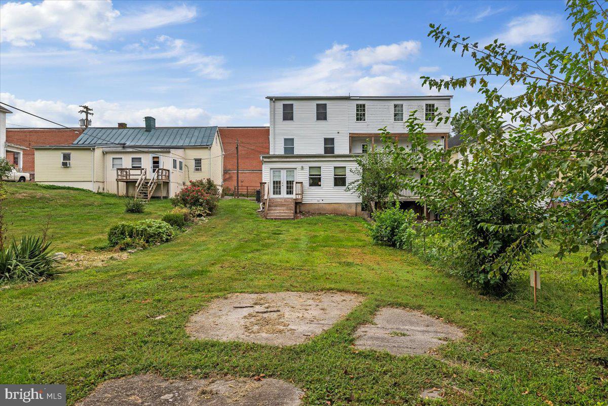 CITY OF CHARLES TOWN - Residential