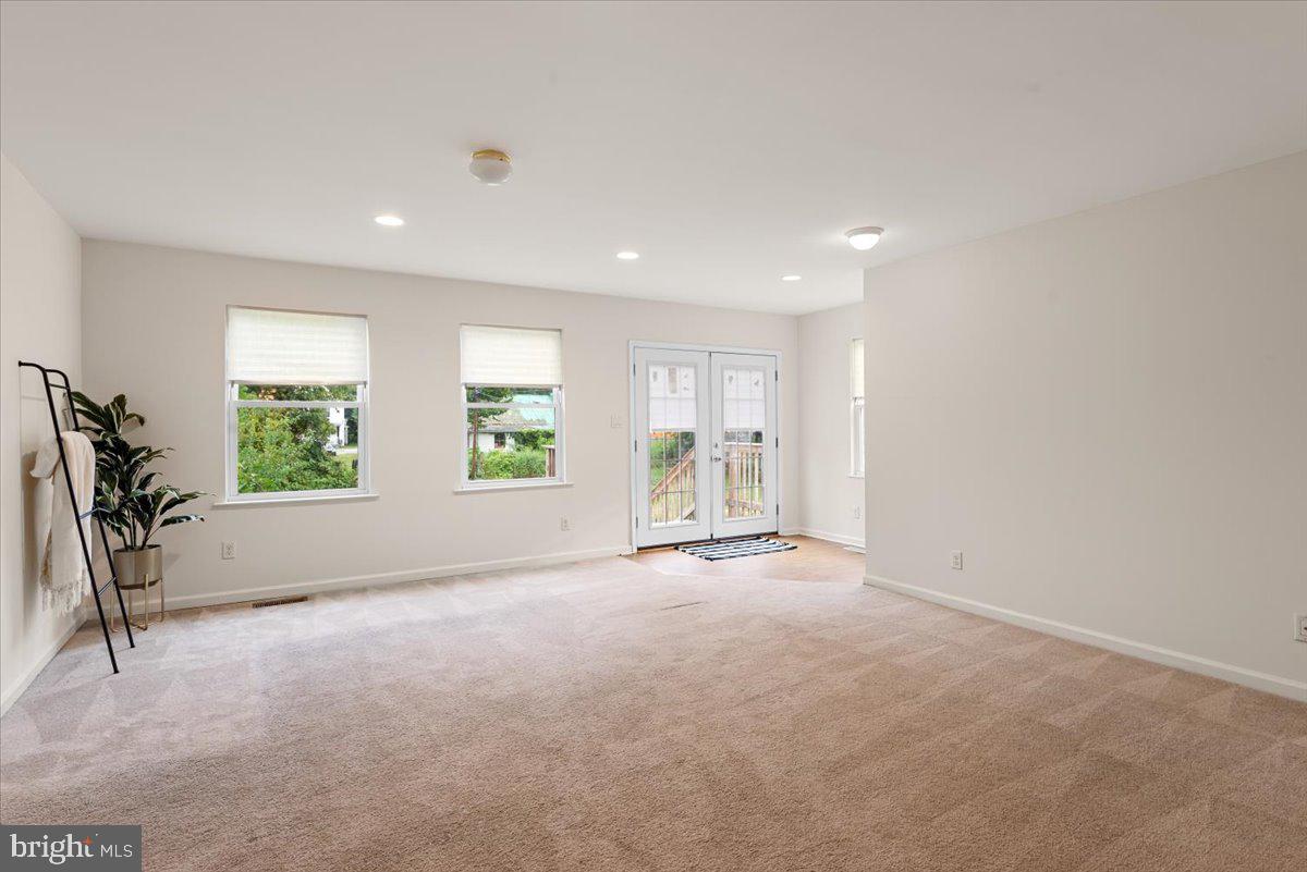 CITY OF CHARLES TOWN - Residential