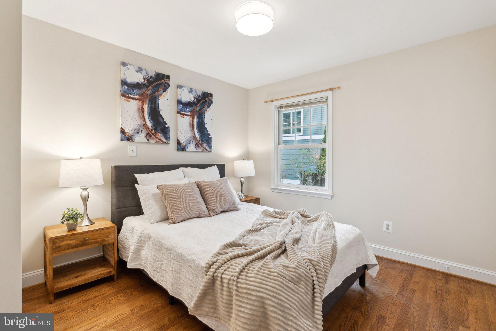 CRESTON - Residential