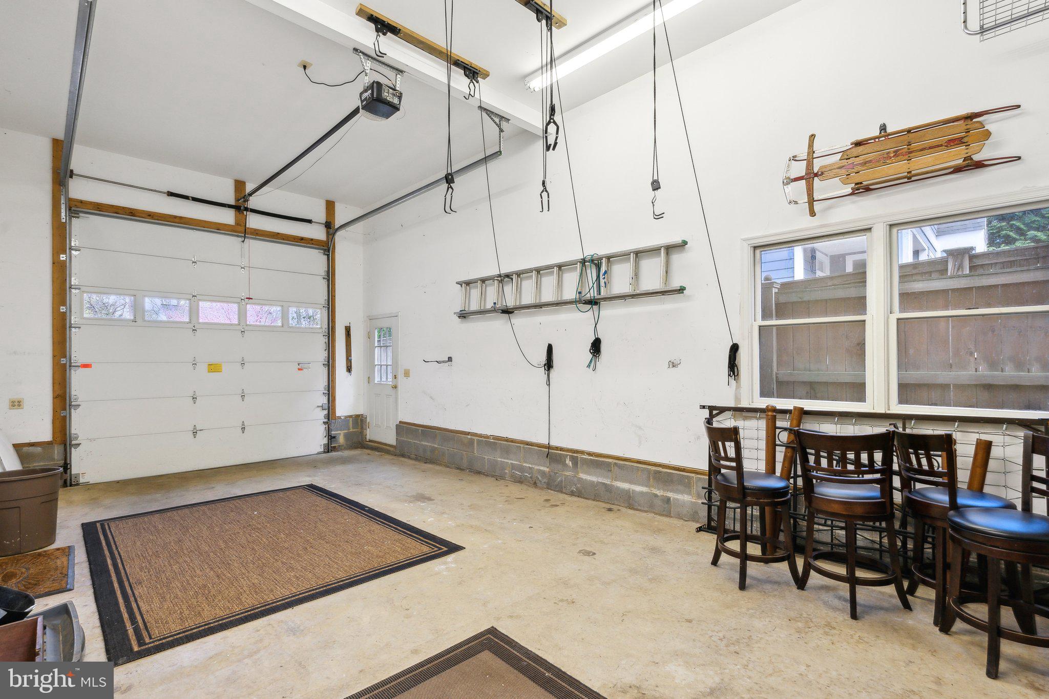 CRESTON - Residential