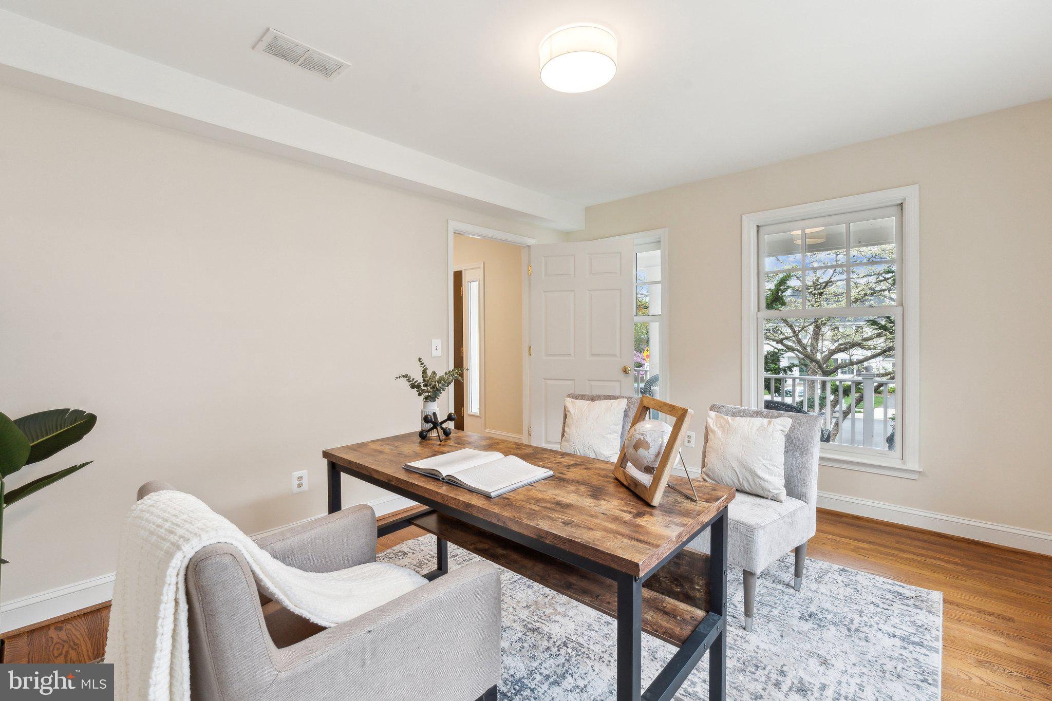 CRESTON - Residential