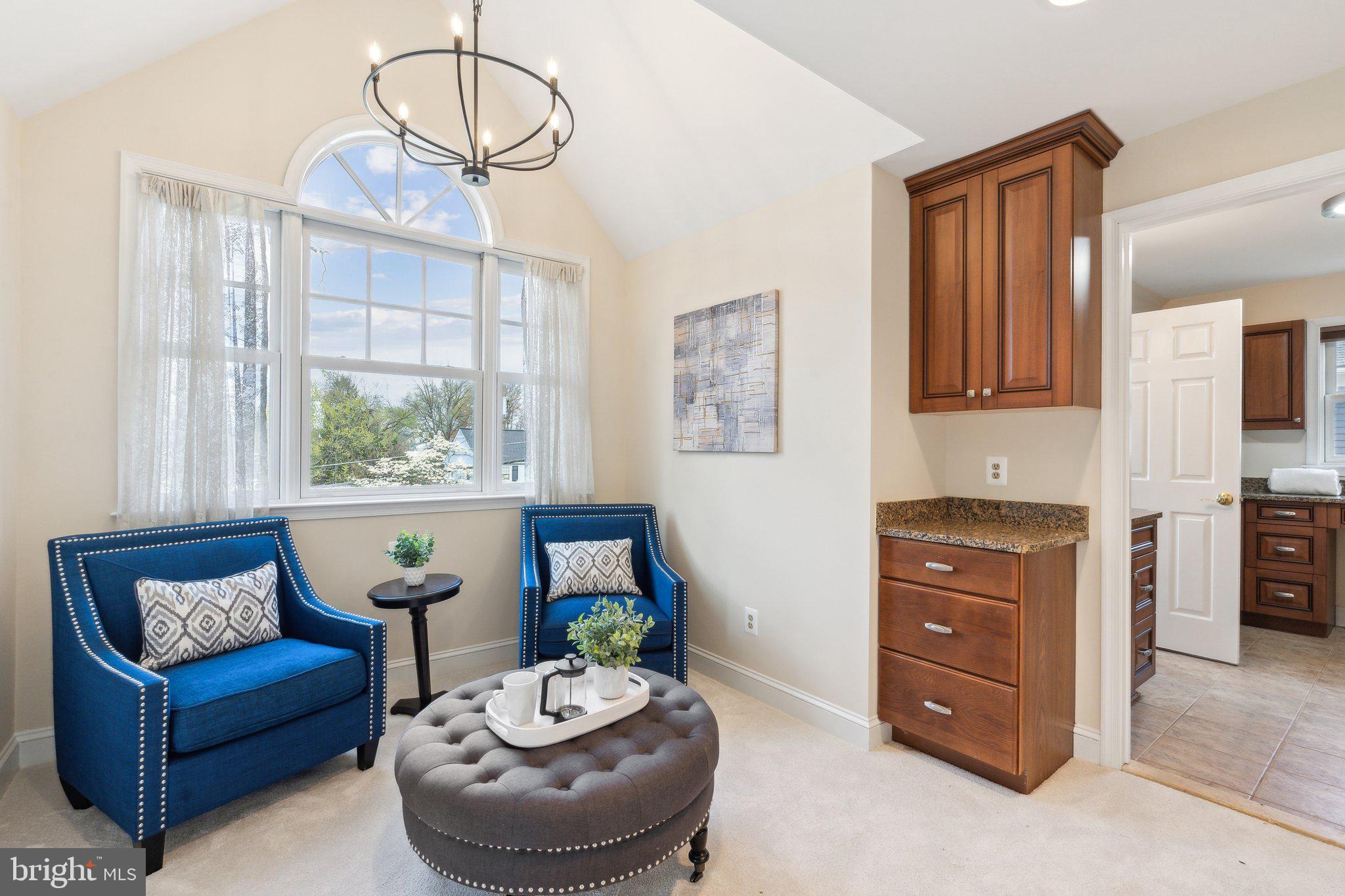 CRESTON - Residential