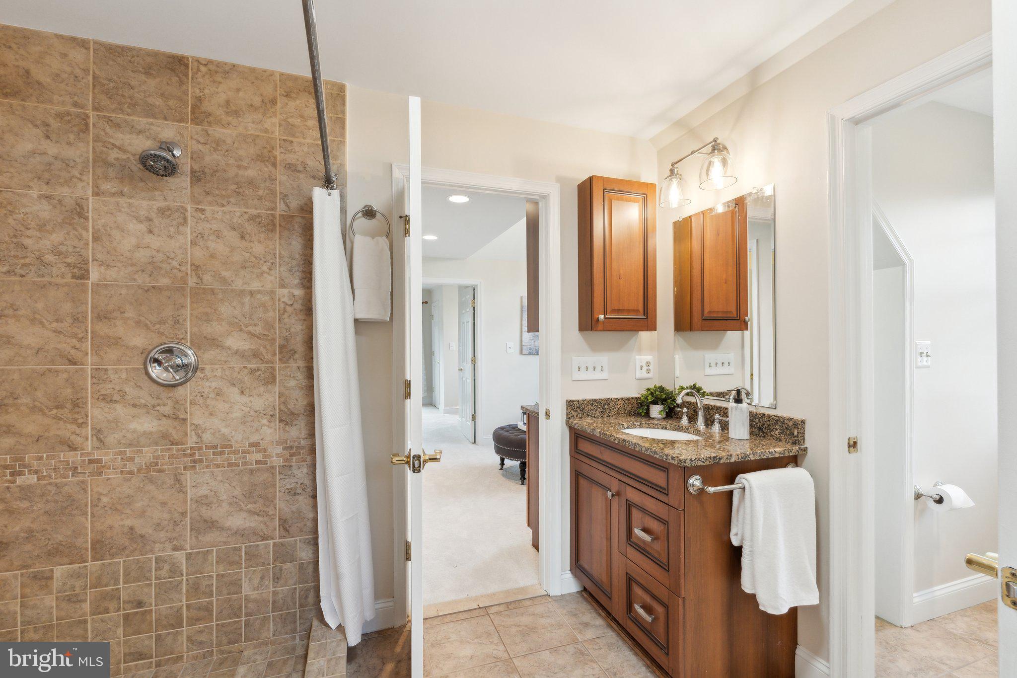 CRESTON - Residential