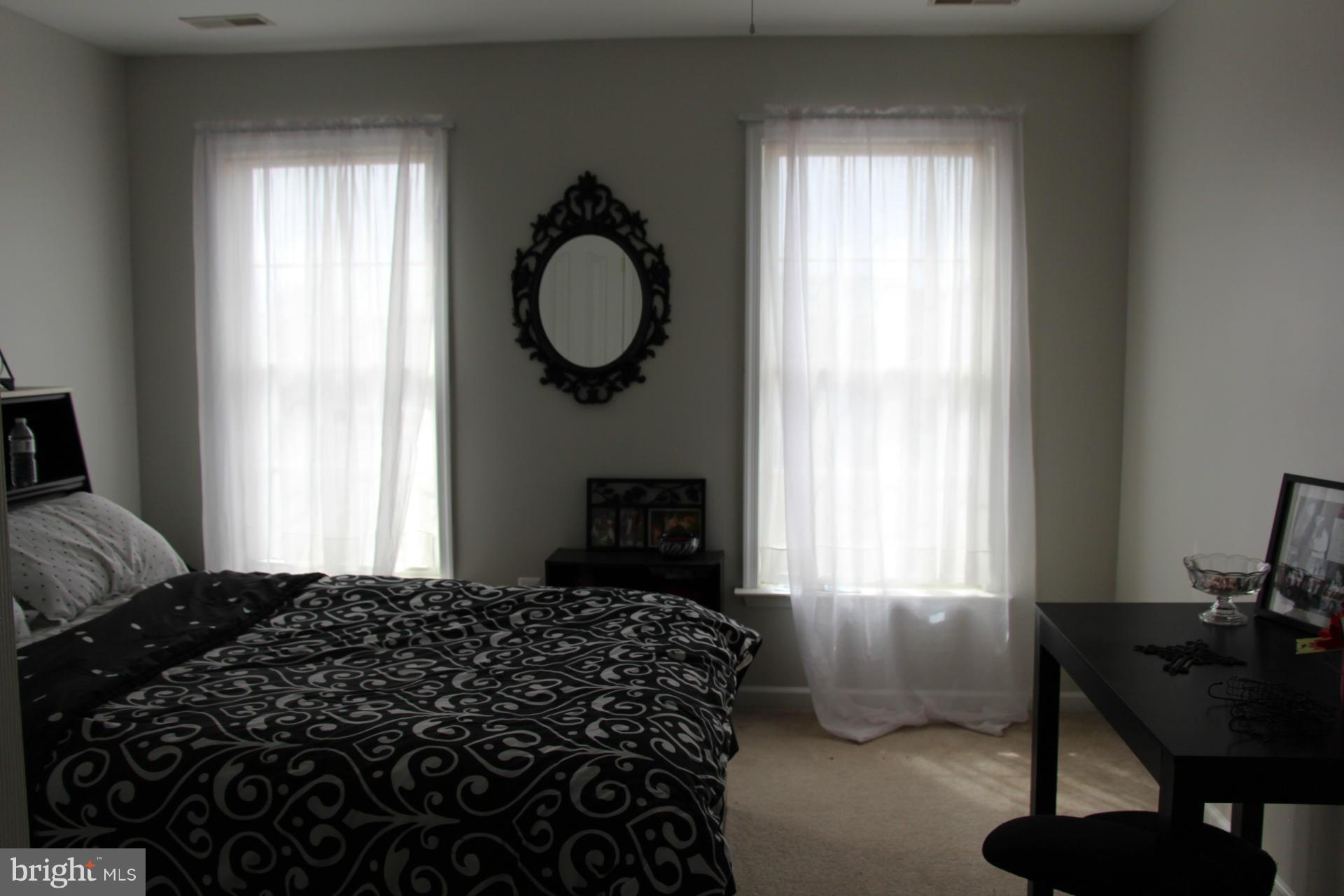 GREENS AT ROCK GLENN - Residential Lease