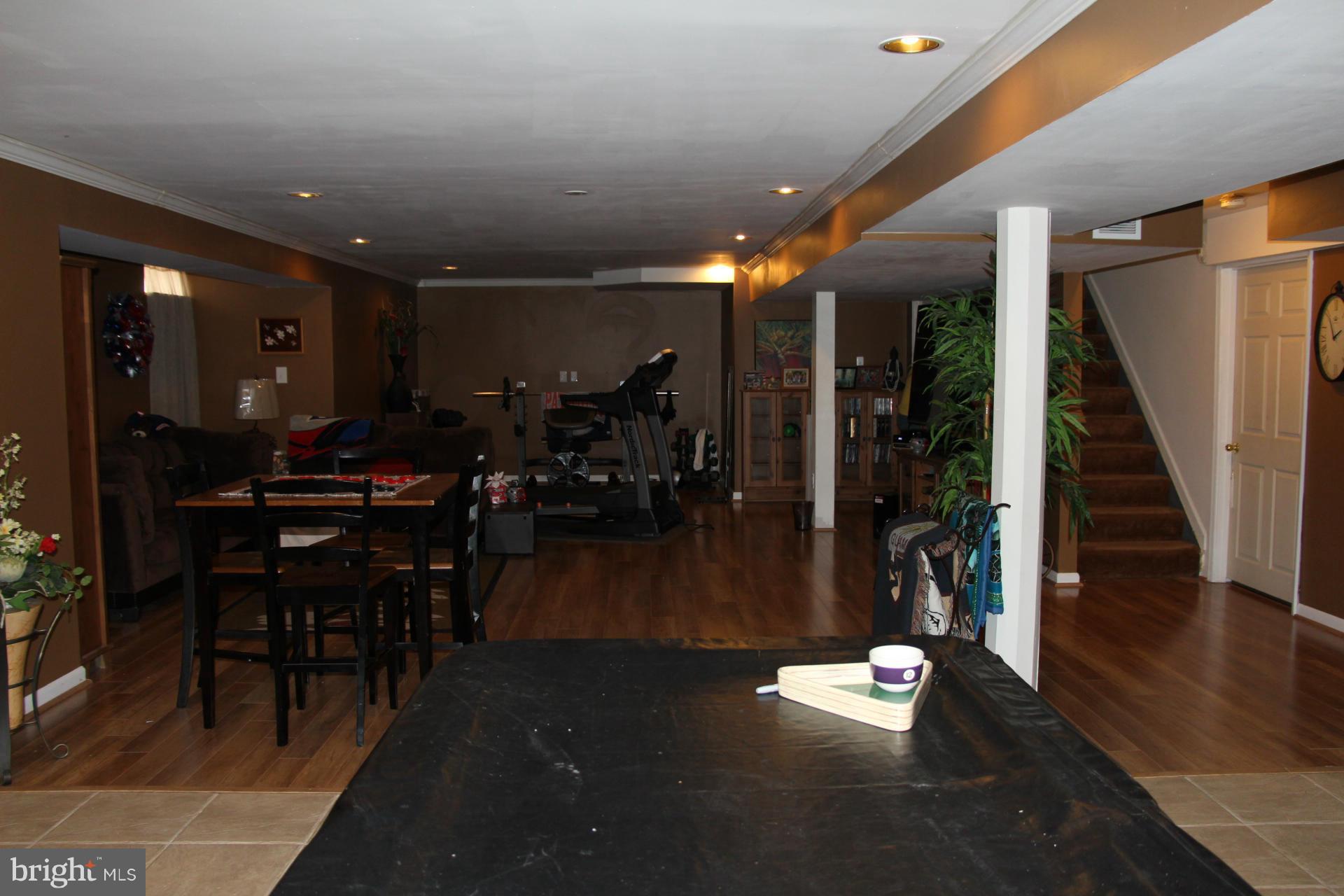 GREENS AT ROCK GLENN - Residential Lease