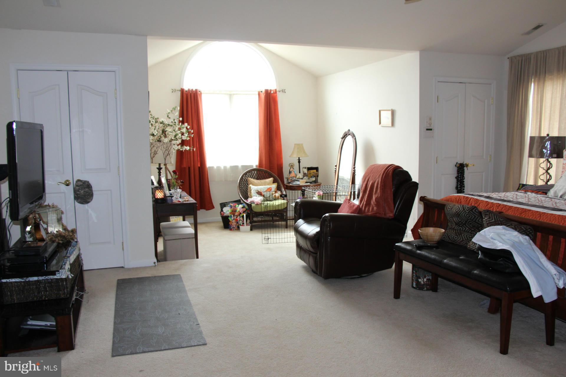 GREENS AT ROCK GLENN - Residential Lease