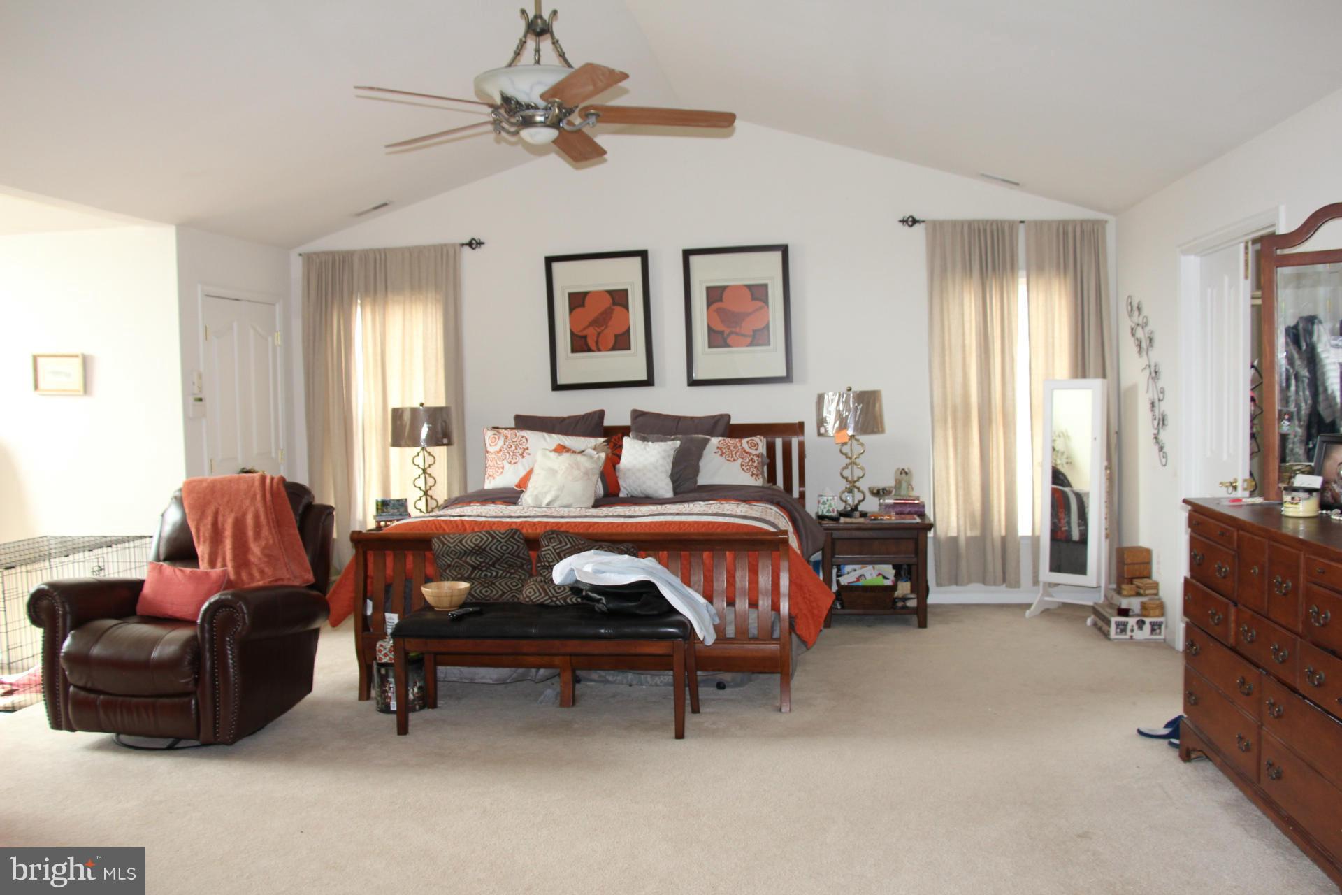 GREENS AT ROCK GLENN - Residential Lease