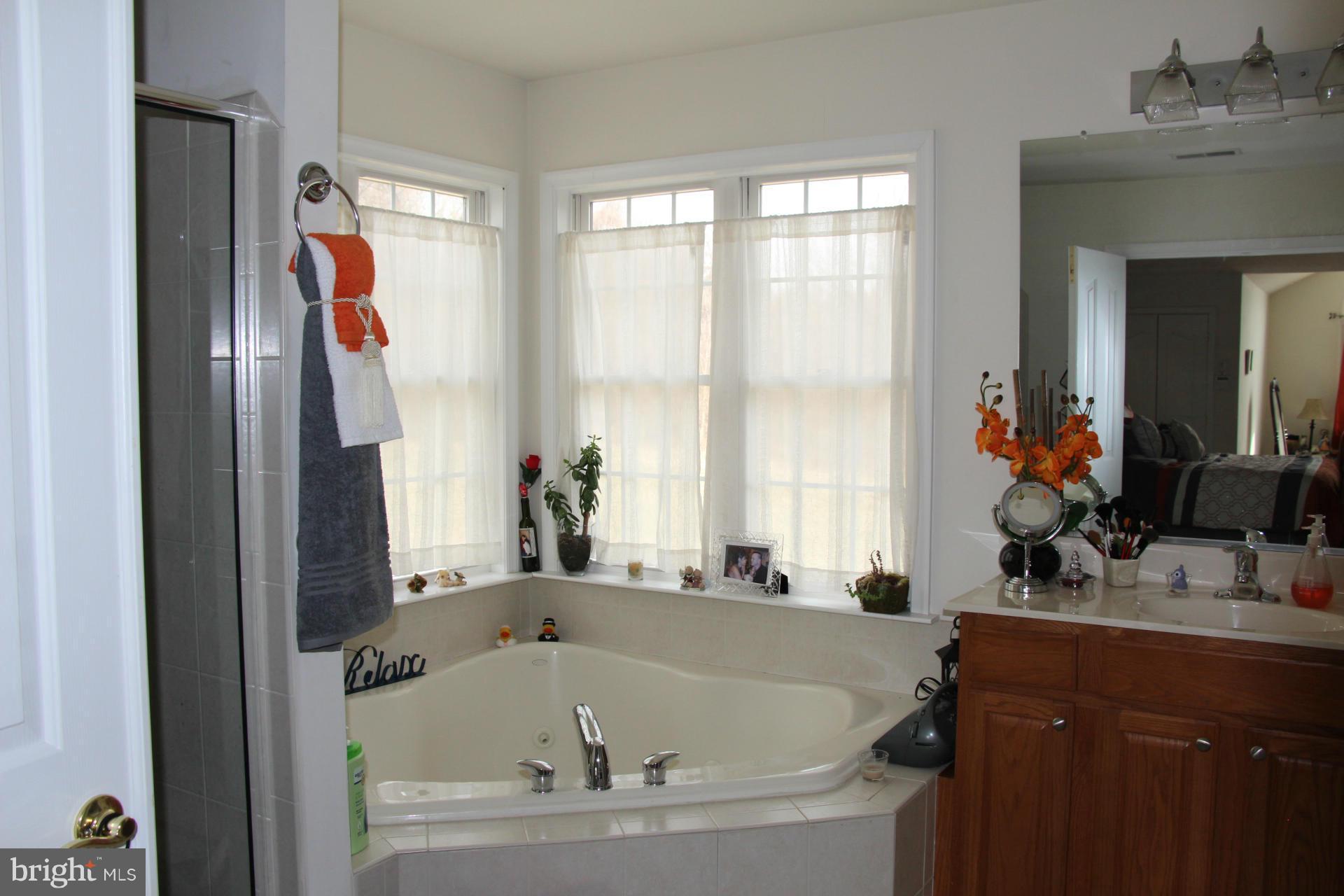 GREENS AT ROCK GLENN - Residential Lease