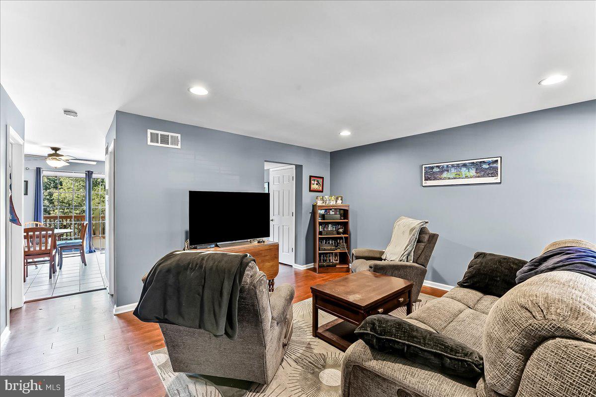 741 SHROPSHIRE DRIVE