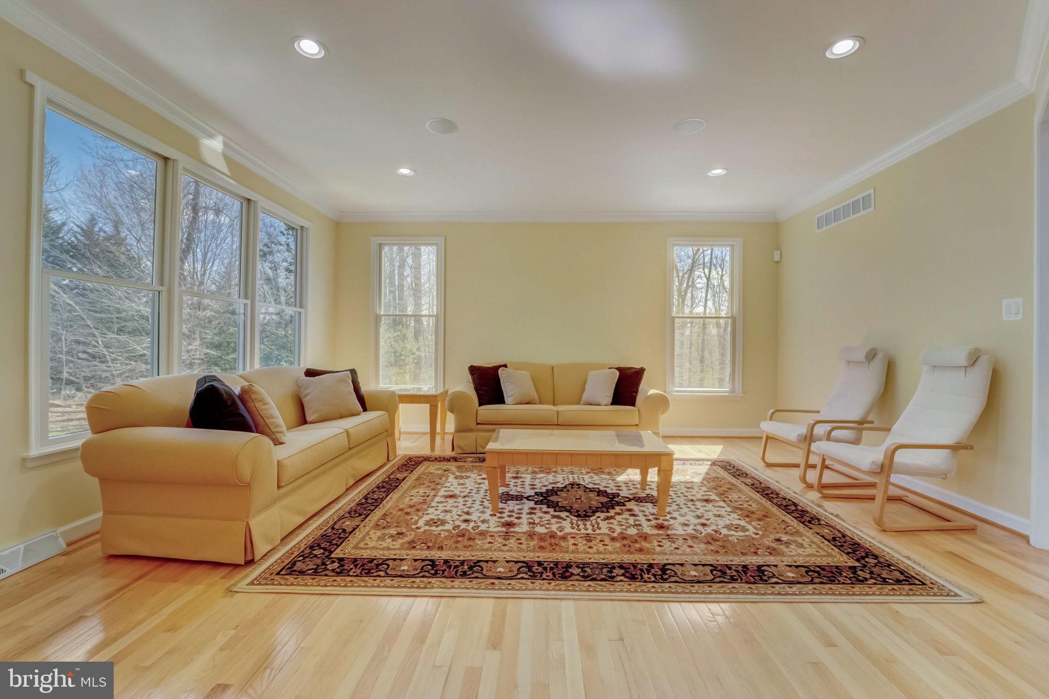 PLEASANT RIDGE - Residential