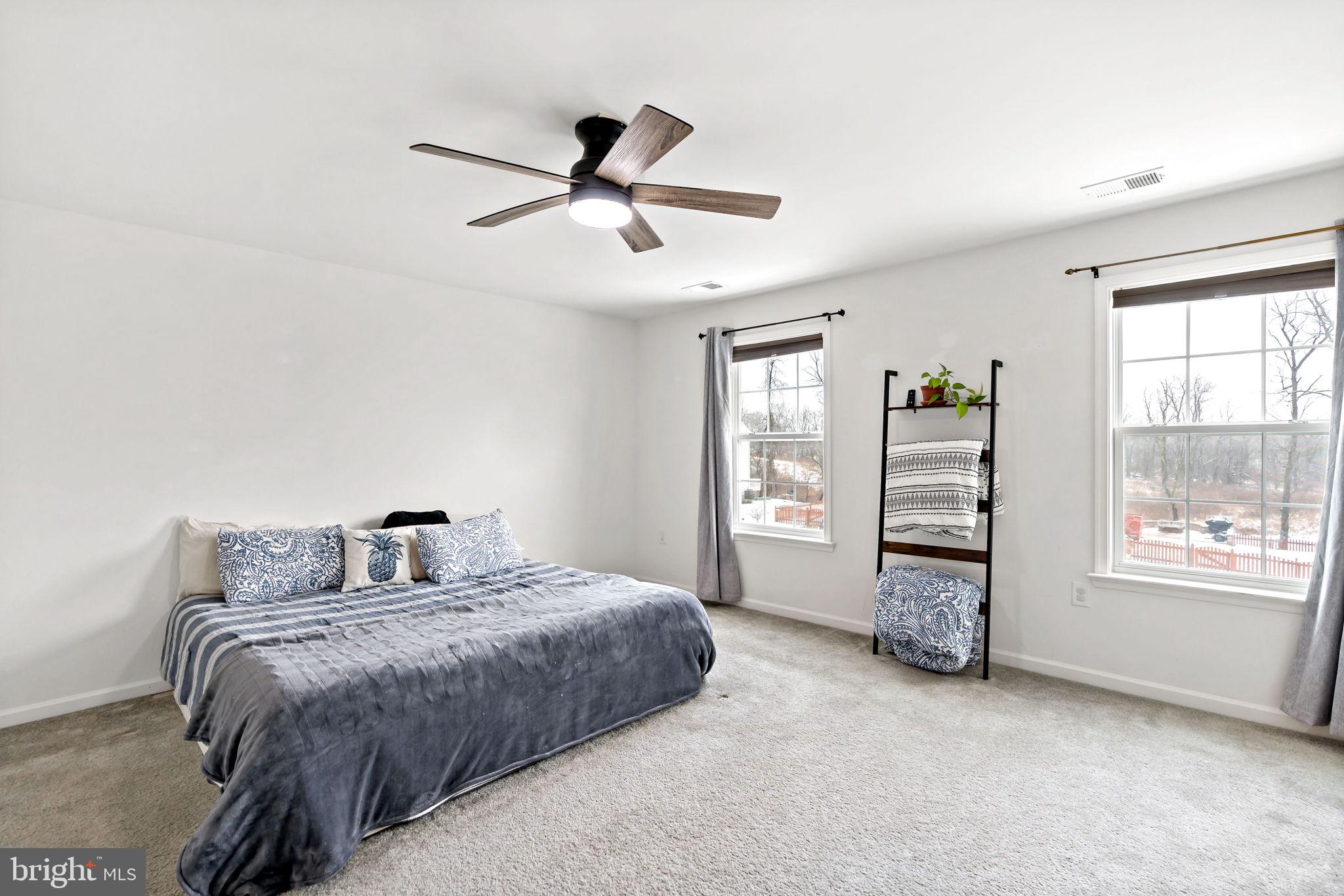 STONEBROOK VILLAGE - Residential