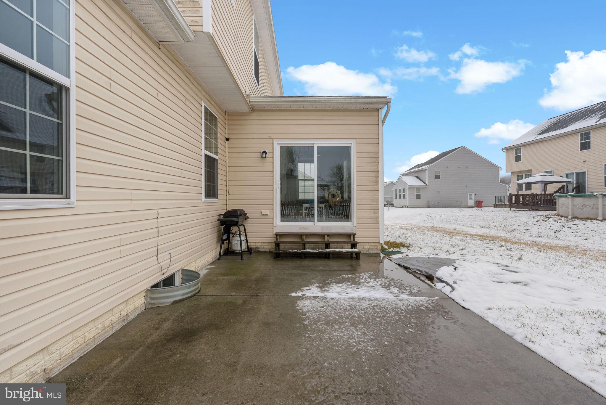 STONEBROOK VILLAGE - Residential