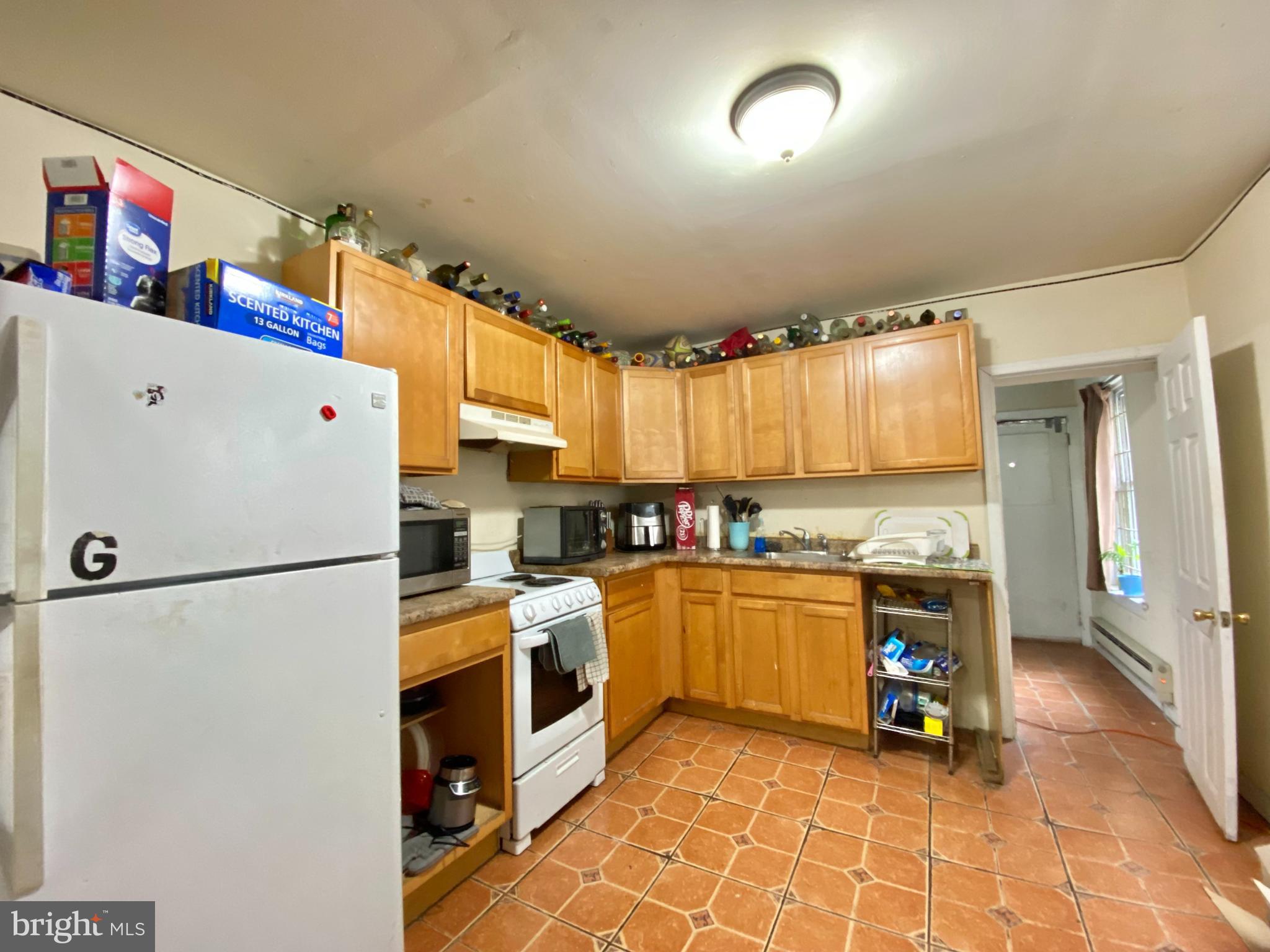 TEMPLE UNIVERSITY - Residential Lease