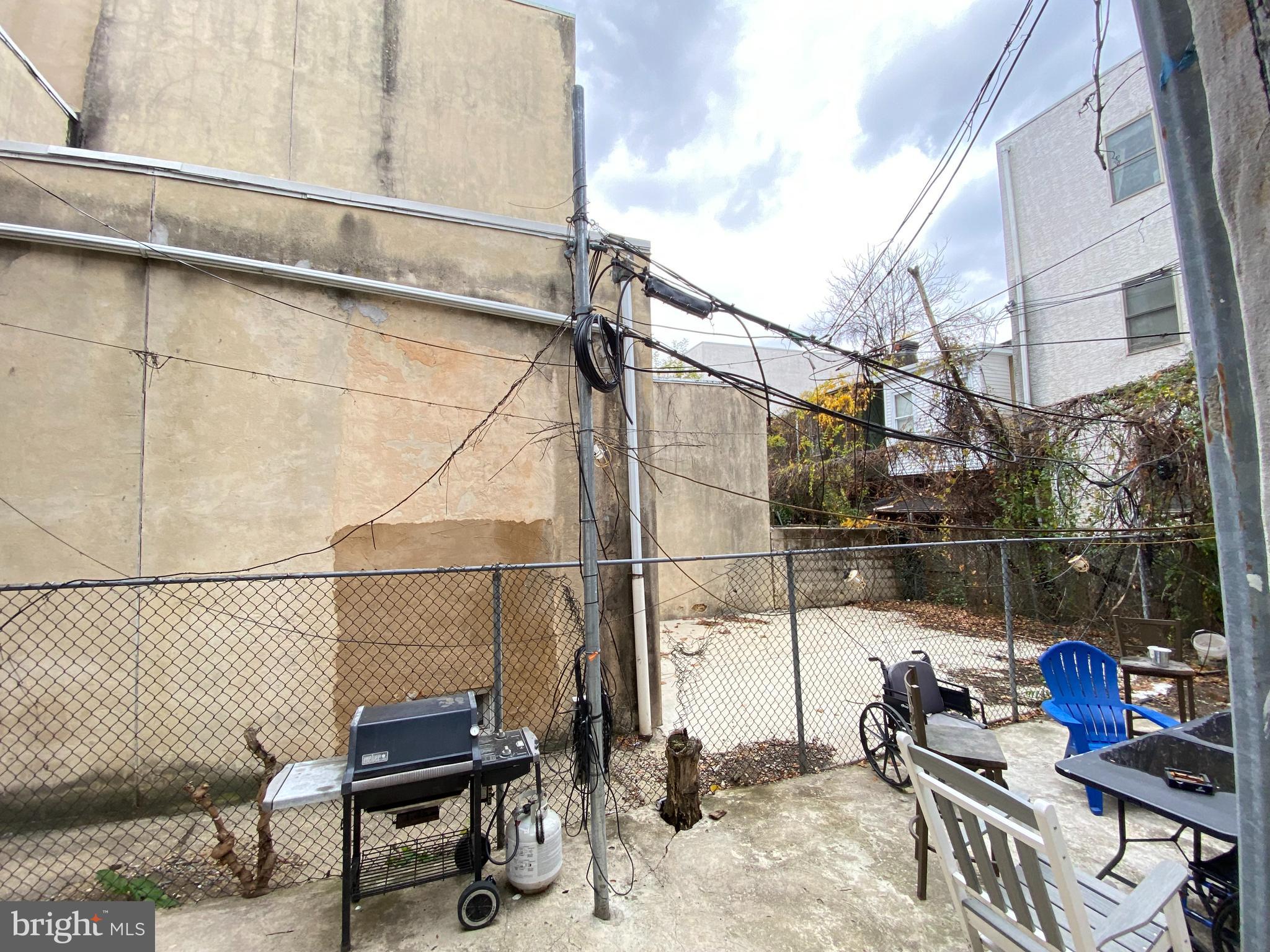 TEMPLE UNIVERSITY - Residential Lease