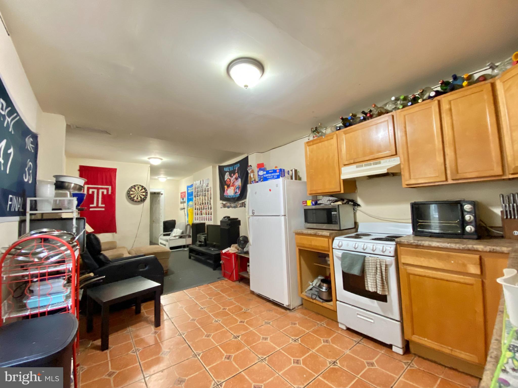 TEMPLE UNIVERSITY - Residential Lease