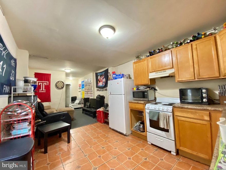 Available starting August 5, 2025! $2000 is the price for a group of 5. Prorated rent for 4 people can be $1800, and for 6 people $ it can be $2100.

Located at 1437 W Norris Street, this spacious 7-bedroom, 3-bathroom townhouse offers unparalleled proximity to Temple University, making it an ideal choice for students seeking convenient access to campus facilities.  Tenants are responsible for all utilities. The property features spacious living areas, central air conditioning and heating, in-unit laundry facilities, and off-street parking. Its prime location ensures residents are just steps away from the vibrant university environment and public transportation. Don’t miss this opportunity to secure one of the best locations near Temple University. Contact us today to schedule a viewing or for more information.
Applicants need a combined gross monthly income of at least 3× the rent, a preferred credit score of 650+ (lower scores considered), no open collections, and at least one year of positive rental and employment history. No eviction judgments in the past four years.

Applications reviewed individually; strong income, references, or qualified co-signer may help, but approval isn’t guaranteed. Bank statements may be requested.

First month’s rent, last month’s rent, and a security deposit due at move-in. Tenants pay all utilities. RE/MAX Plus follows all fair housing laws.