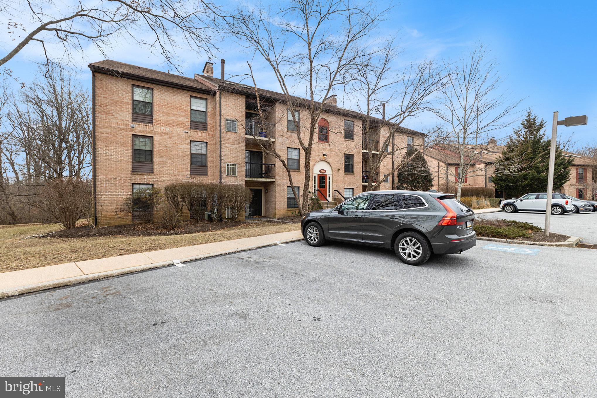 EAGLES RIDGE - Residential