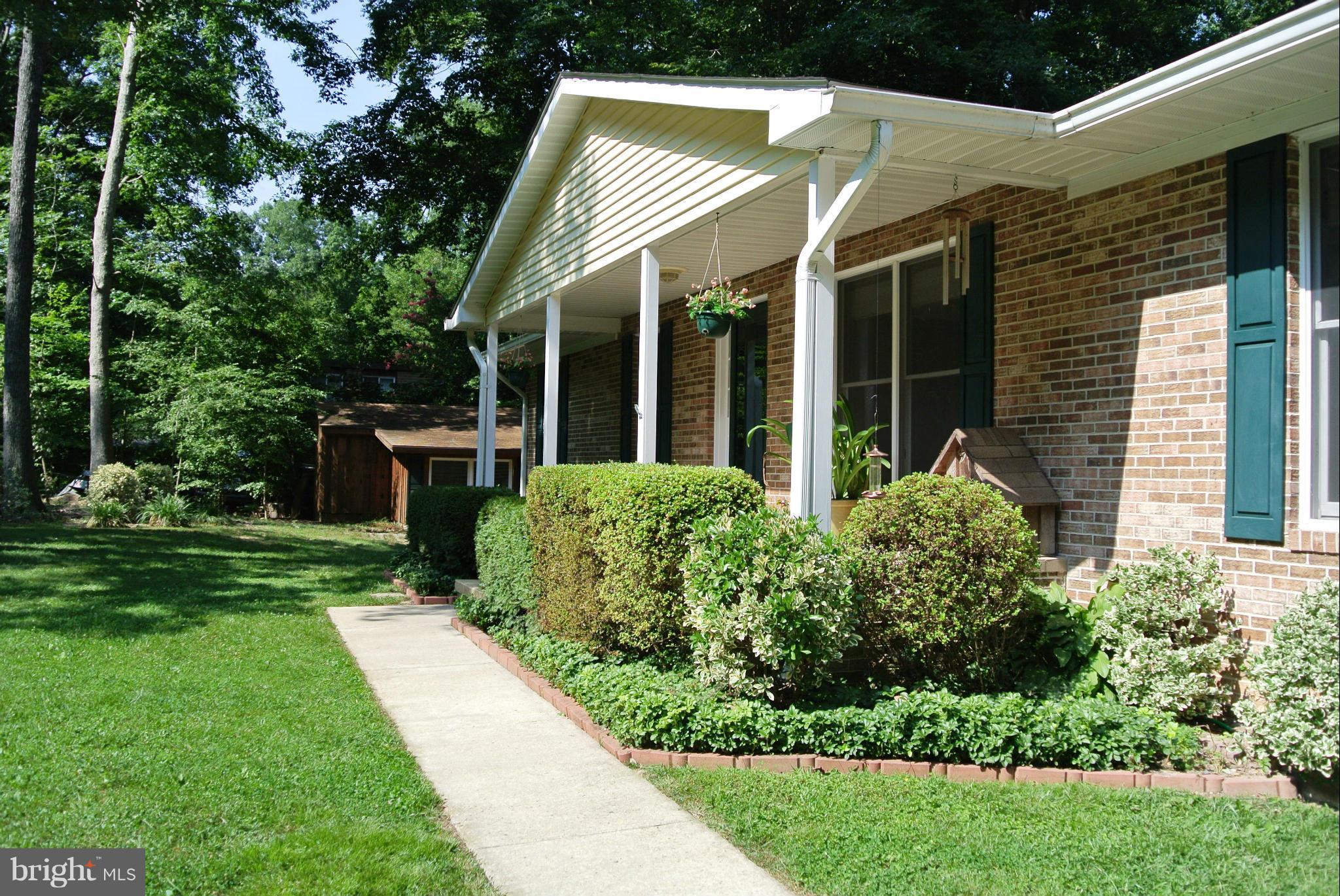 GILLENS GROVE - Residential