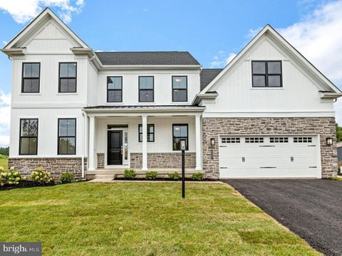 Homes For Sale - 5403 Red Oak Drive<br/> COOPERSBURG, PA 18036