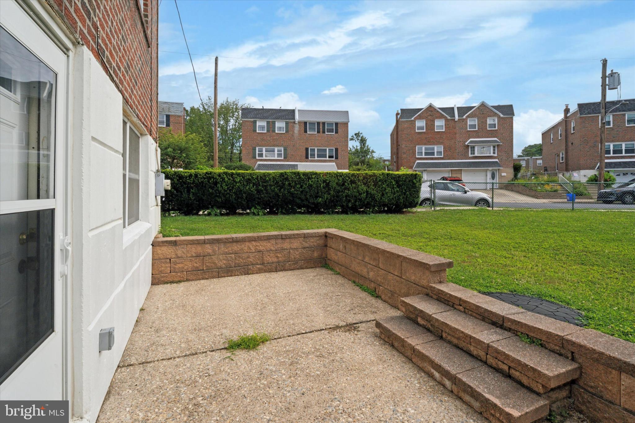 ROXBOROUGH - Residential