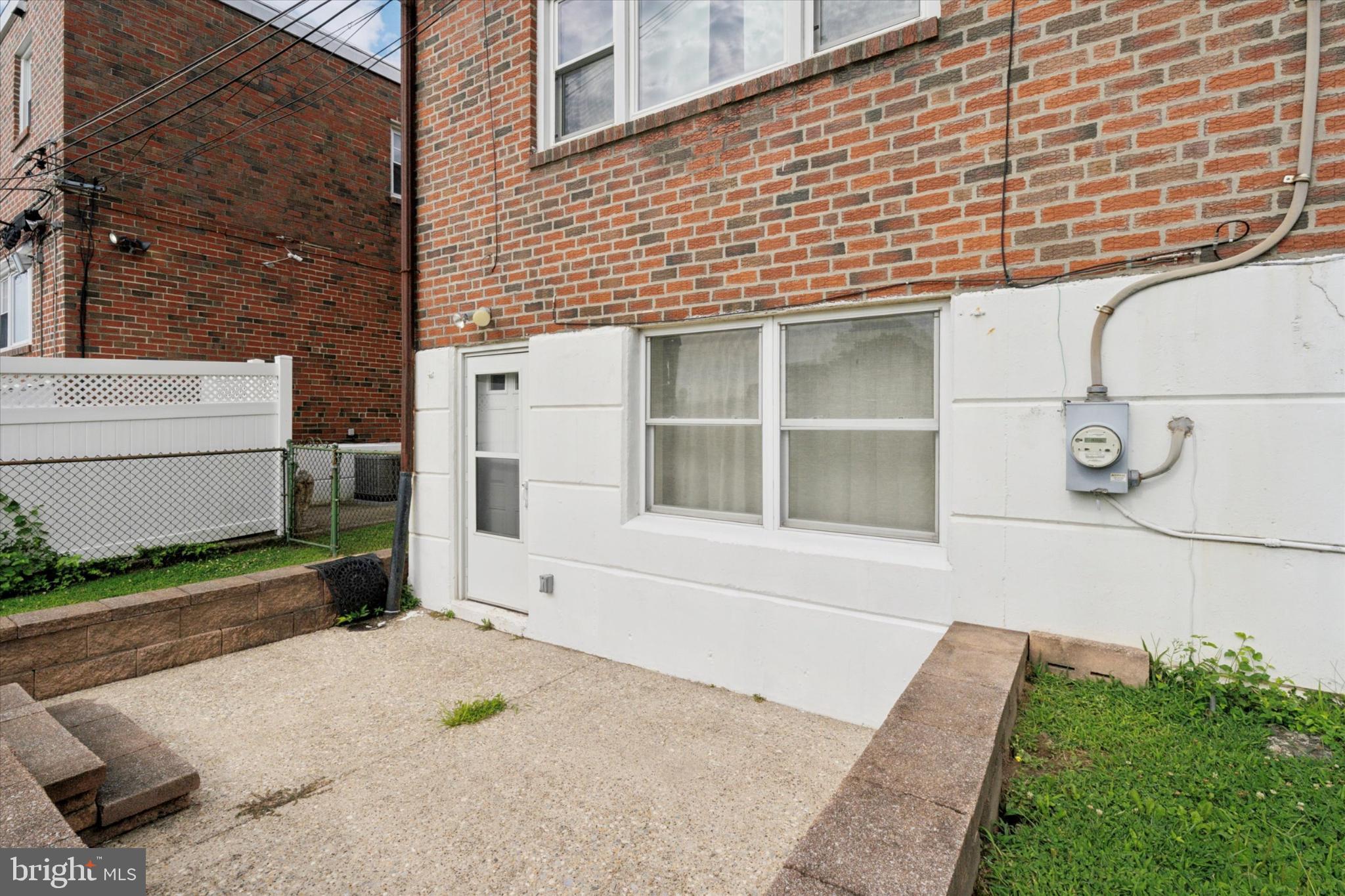 ROXBOROUGH - Residential