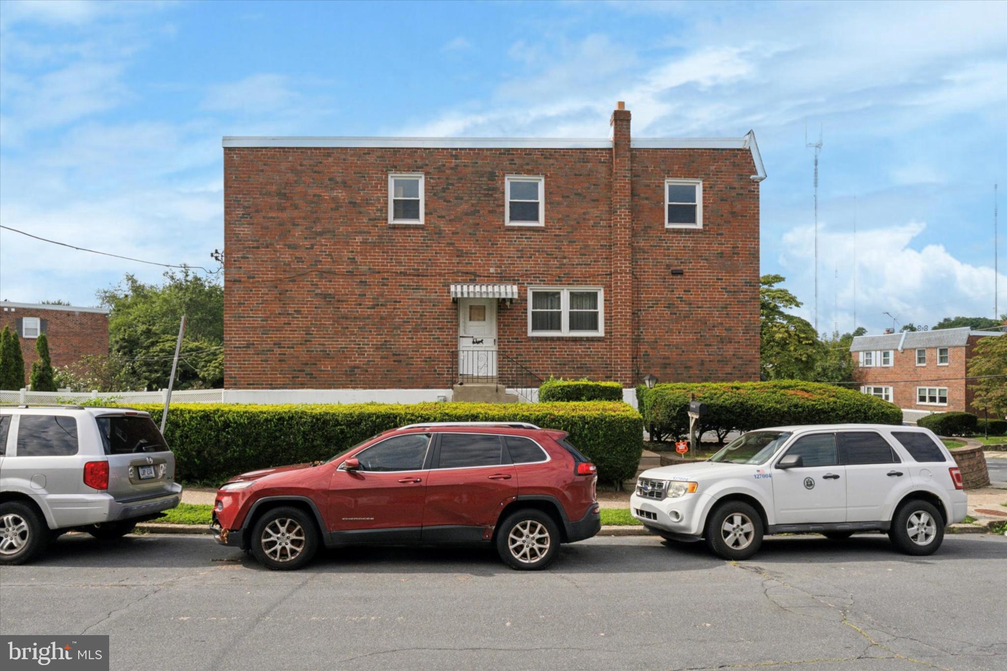 ROXBOROUGH - Residential