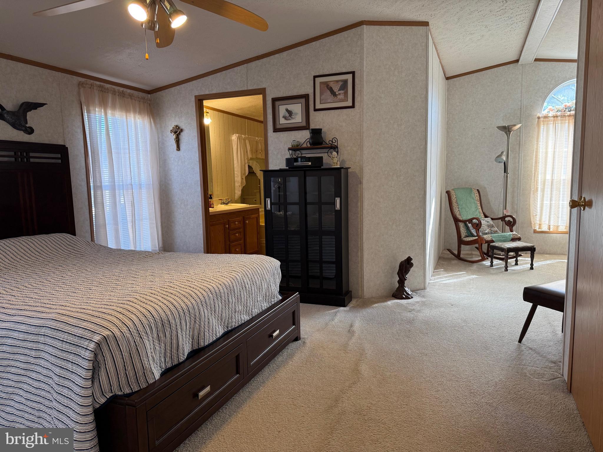 HEBRON WOODS - Residential