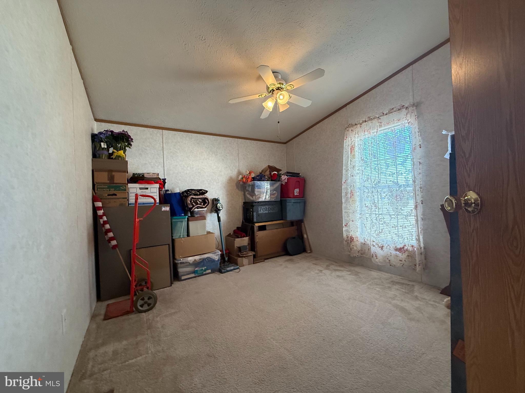 HEBRON WOODS - Residential