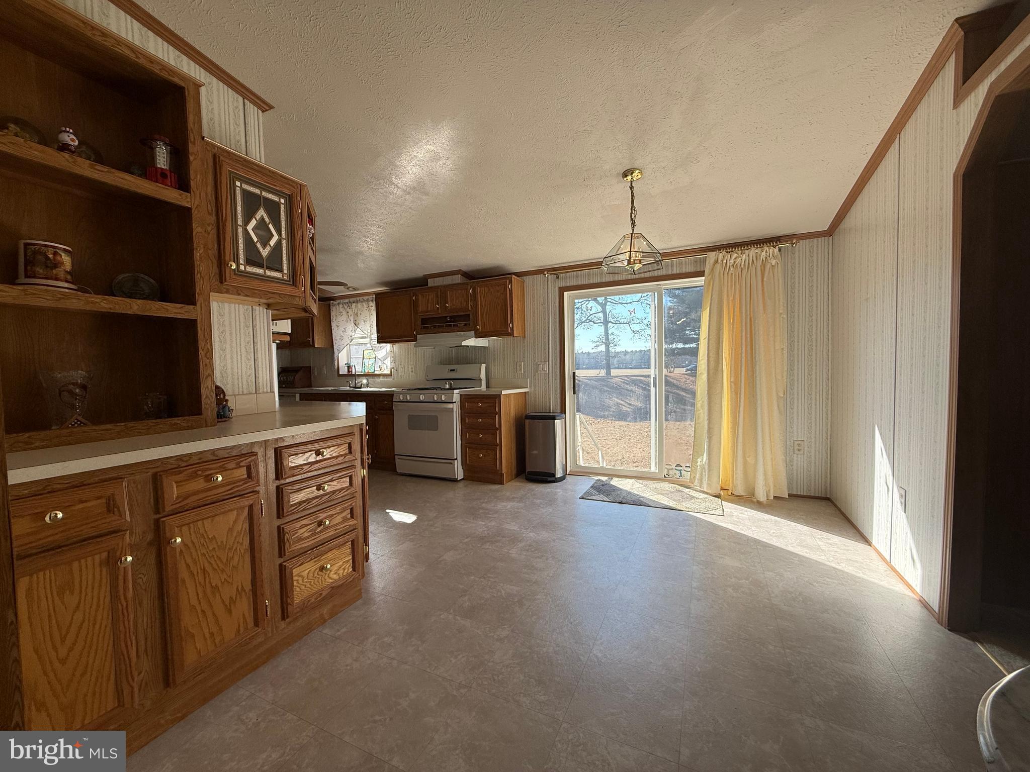 HEBRON WOODS - Residential