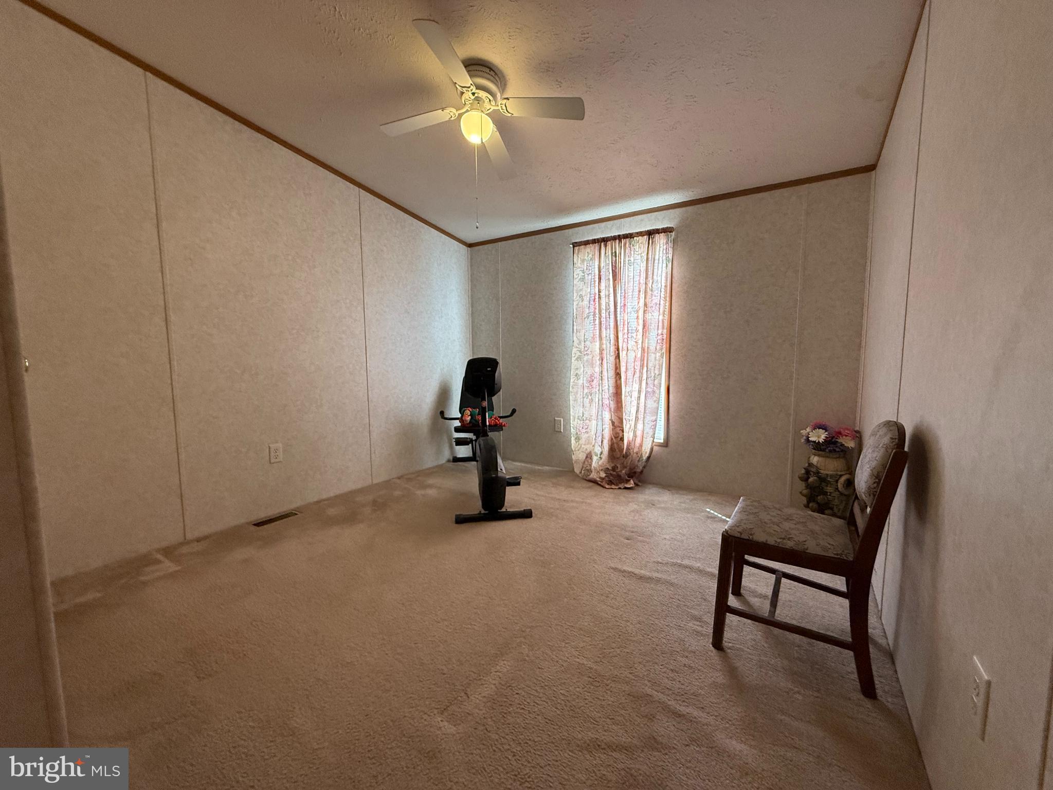 HEBRON WOODS - Residential