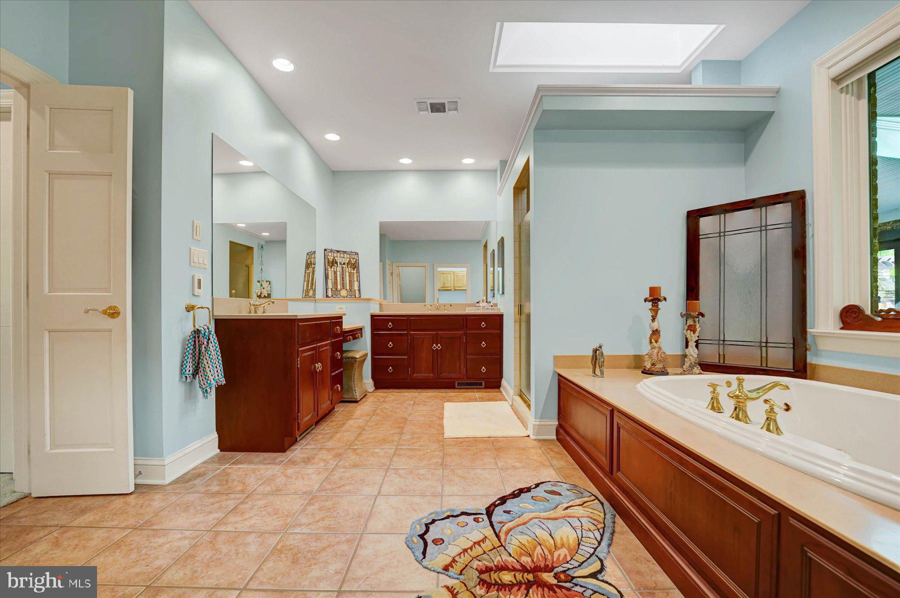 CEDAR CLIFF - Residential