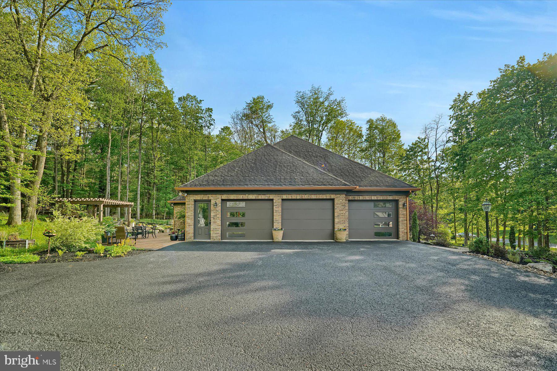 CEDAR CLIFF - Residential