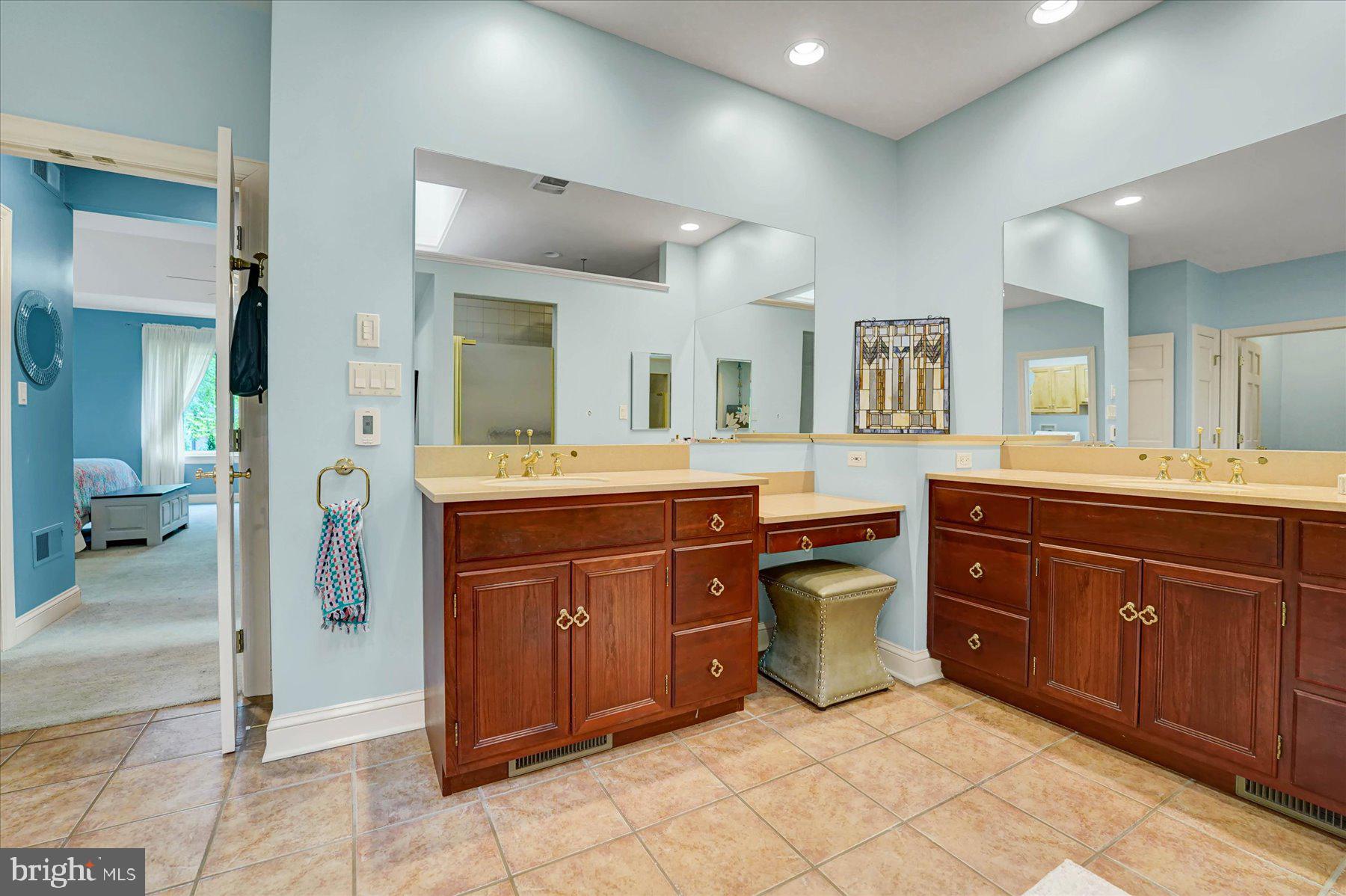 CEDAR CLIFF - Residential