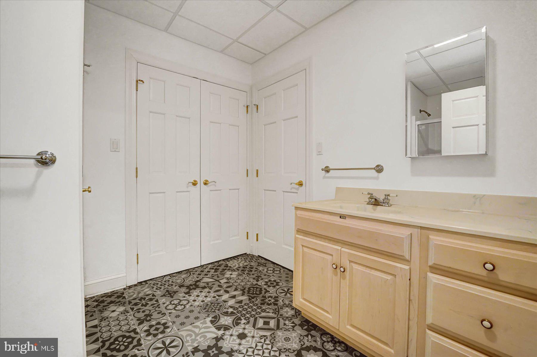 CEDAR CLIFF - Residential