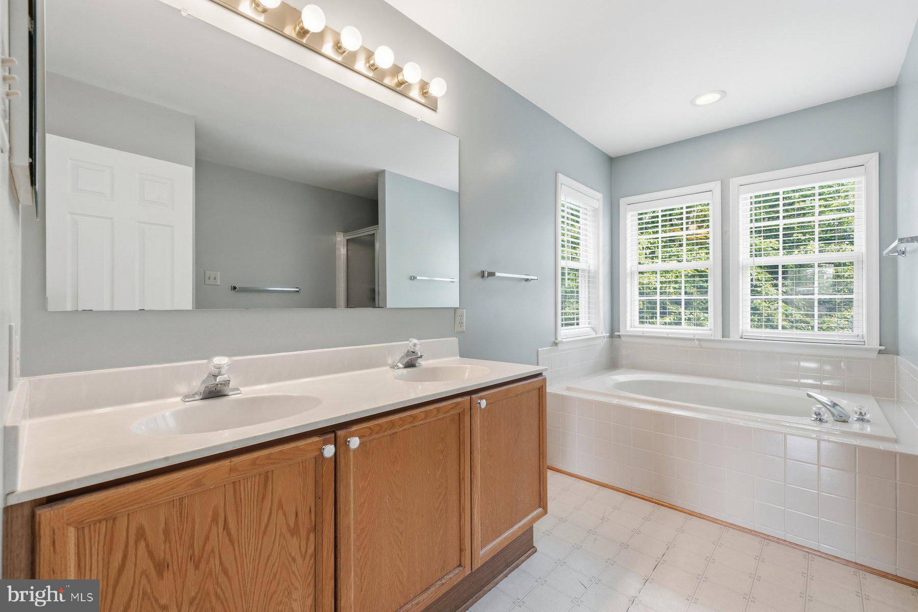 NORTH CROSSING - Residential