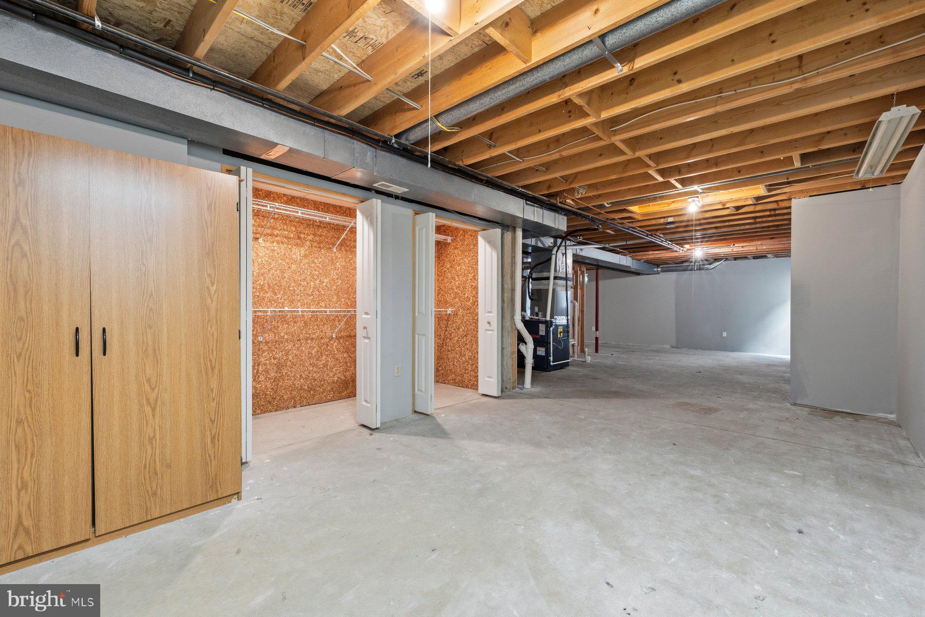 NORTH CROSSING - Residential