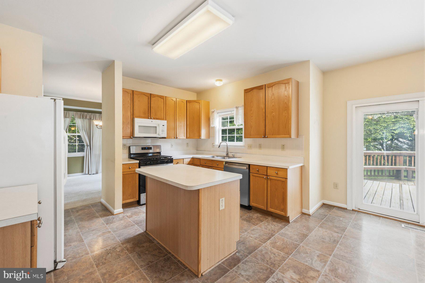 NORTH CROSSING - Residential
