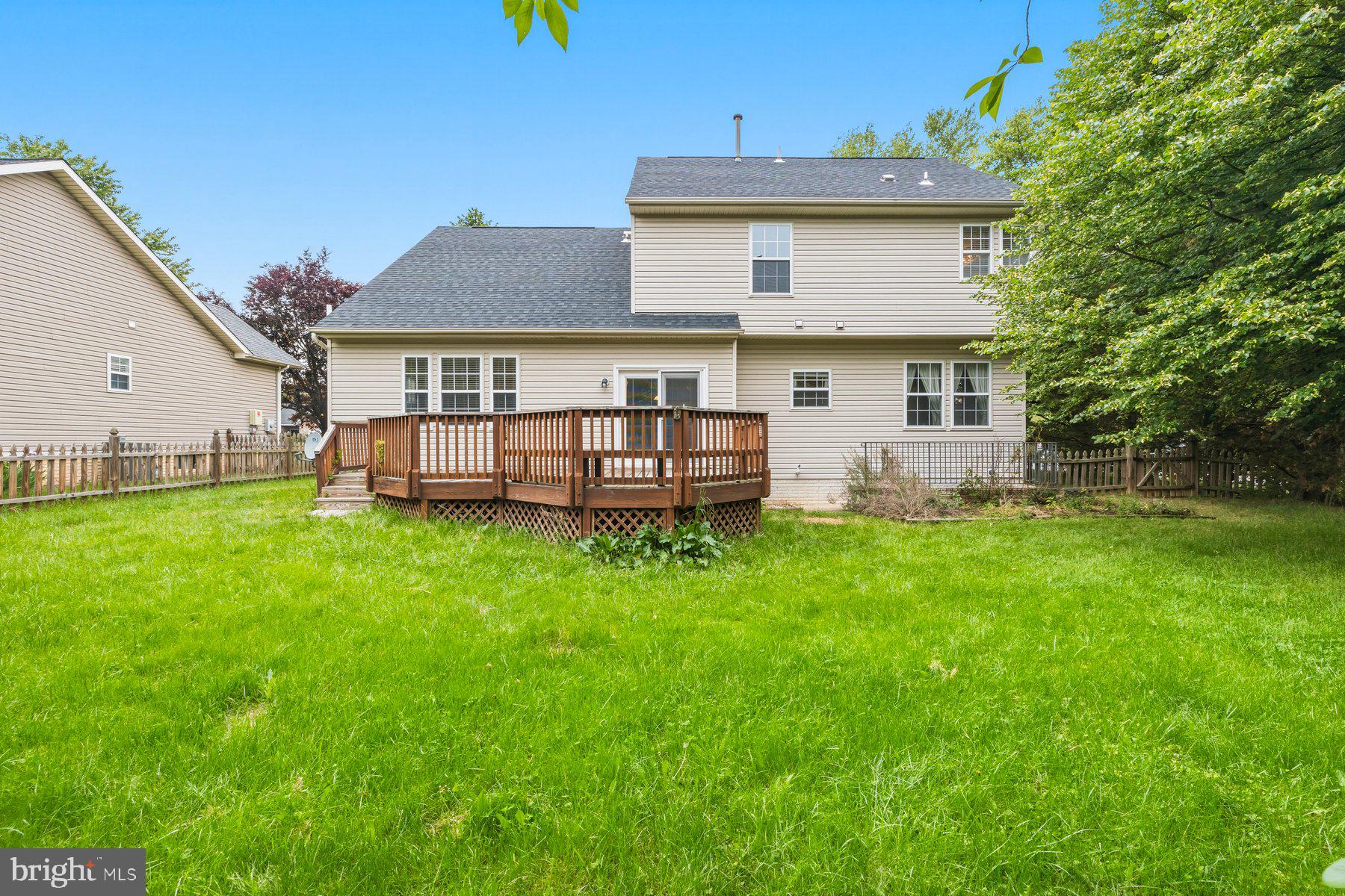 NORTH CROSSING - Residential