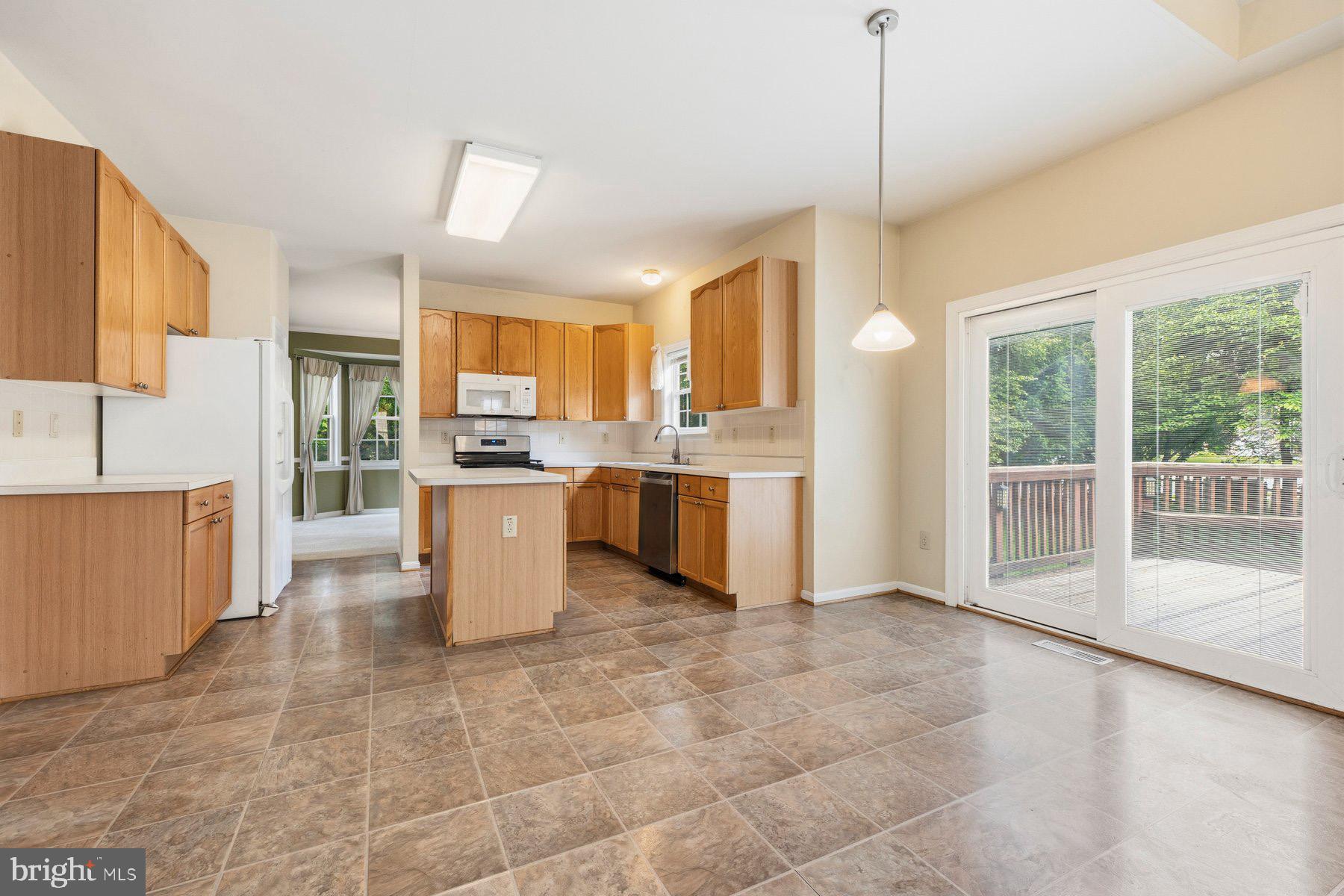 NORTH CROSSING - Residential