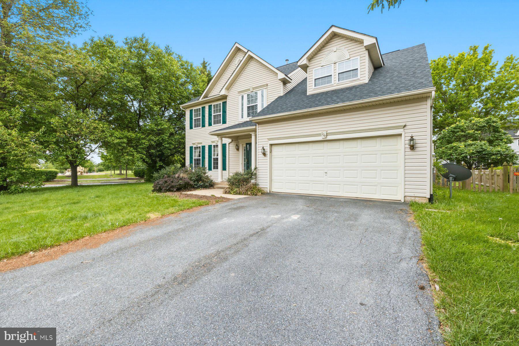 NORTH CROSSING - Residential
