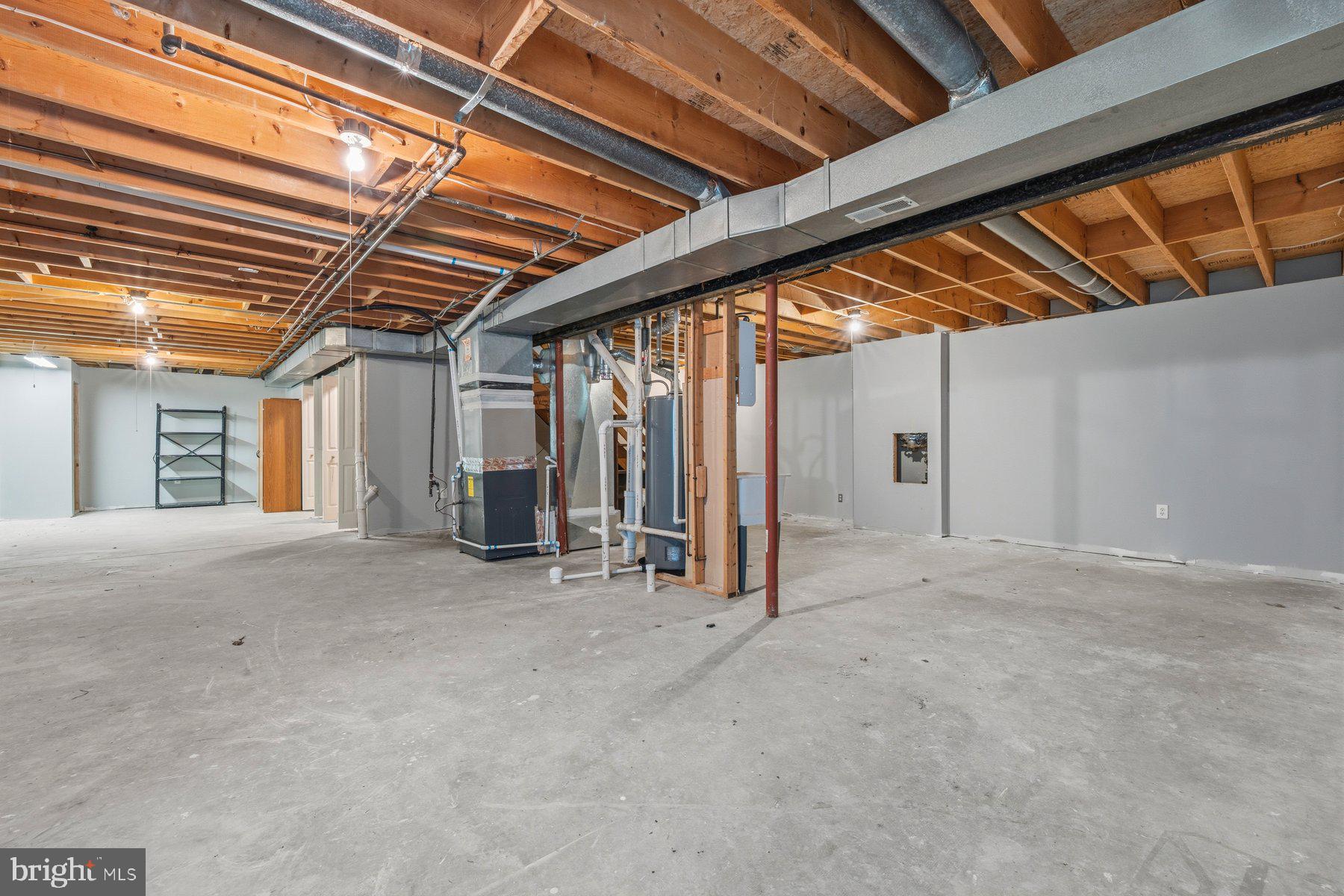 NORTH CROSSING - Residential