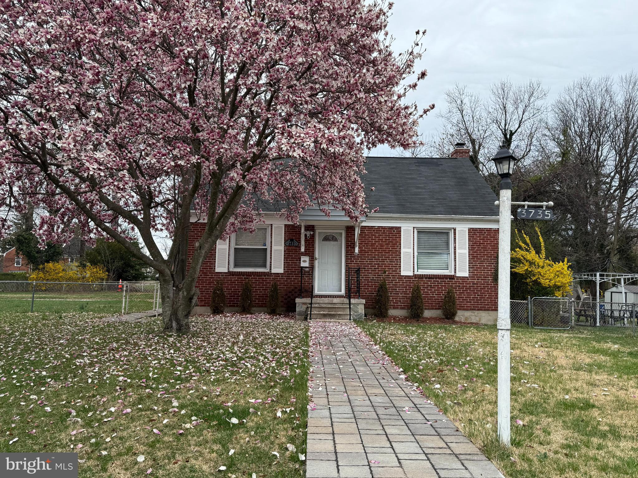 LOCHEARN - Residential Lease