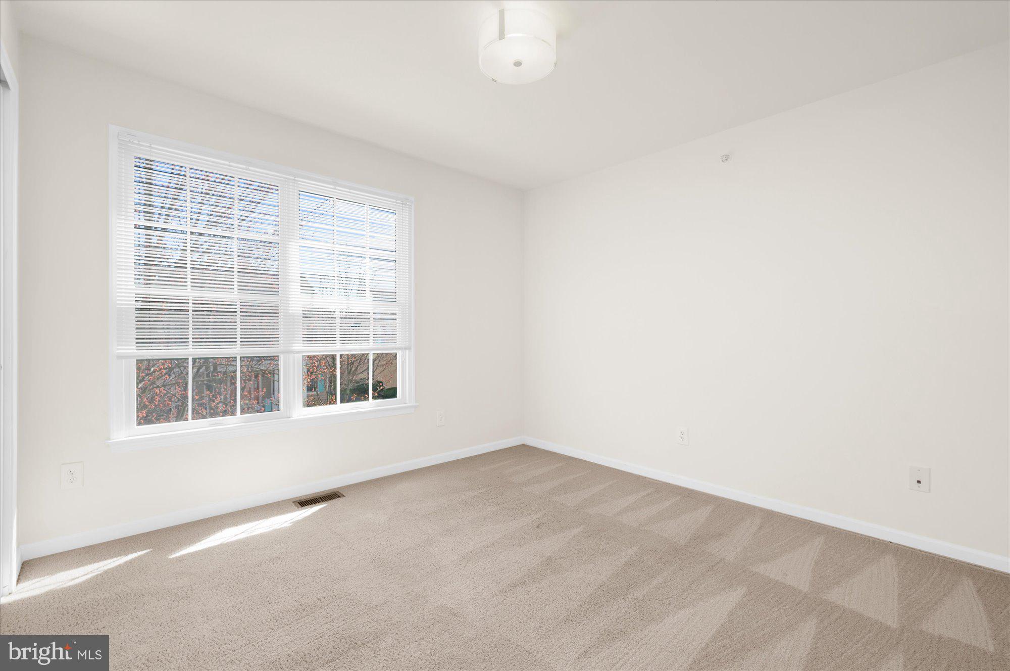 NEW BRITAIN WALK - Residential