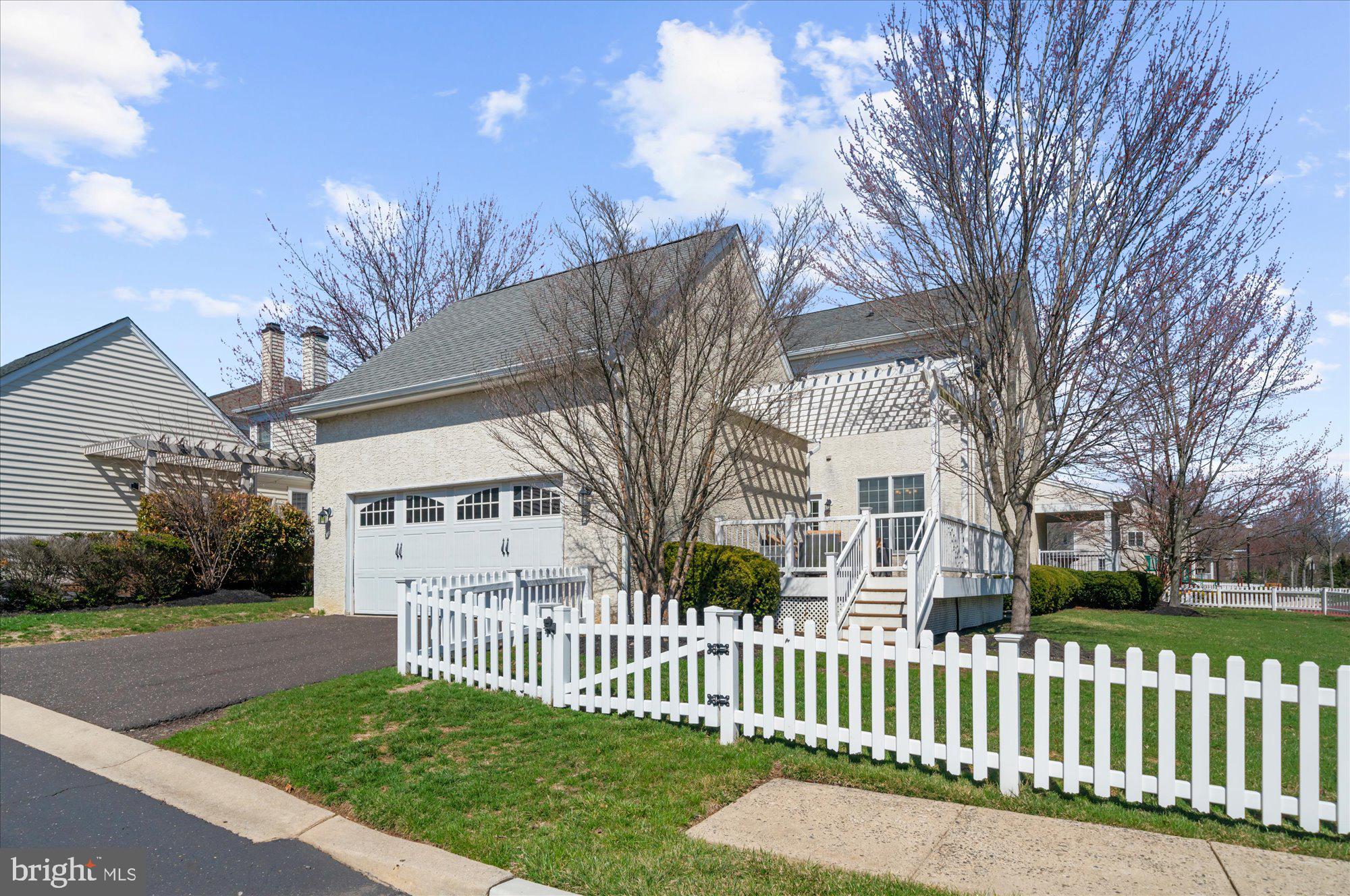 NEW BRITAIN WALK - Residential