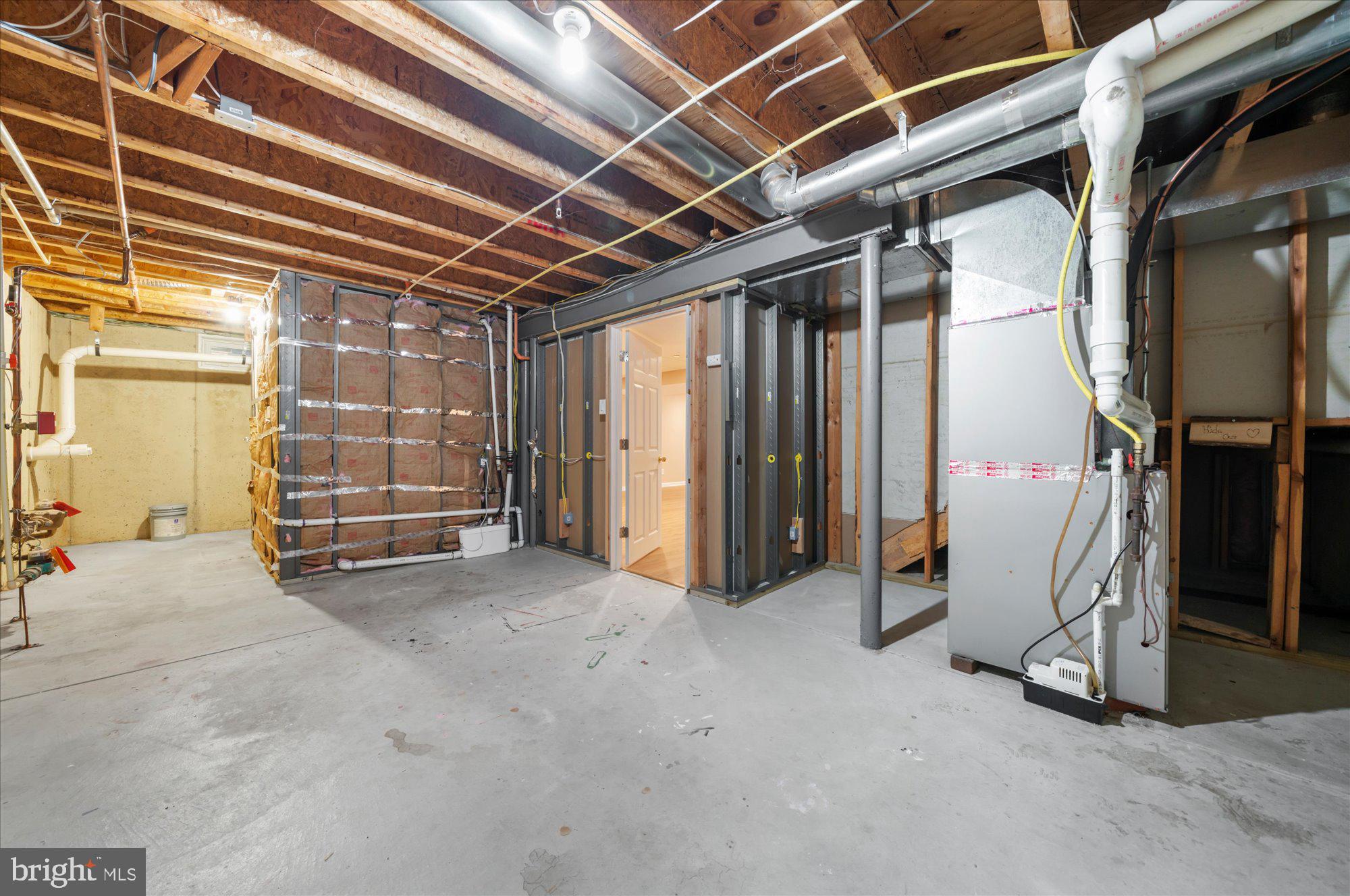 NEW BRITAIN WALK - Residential